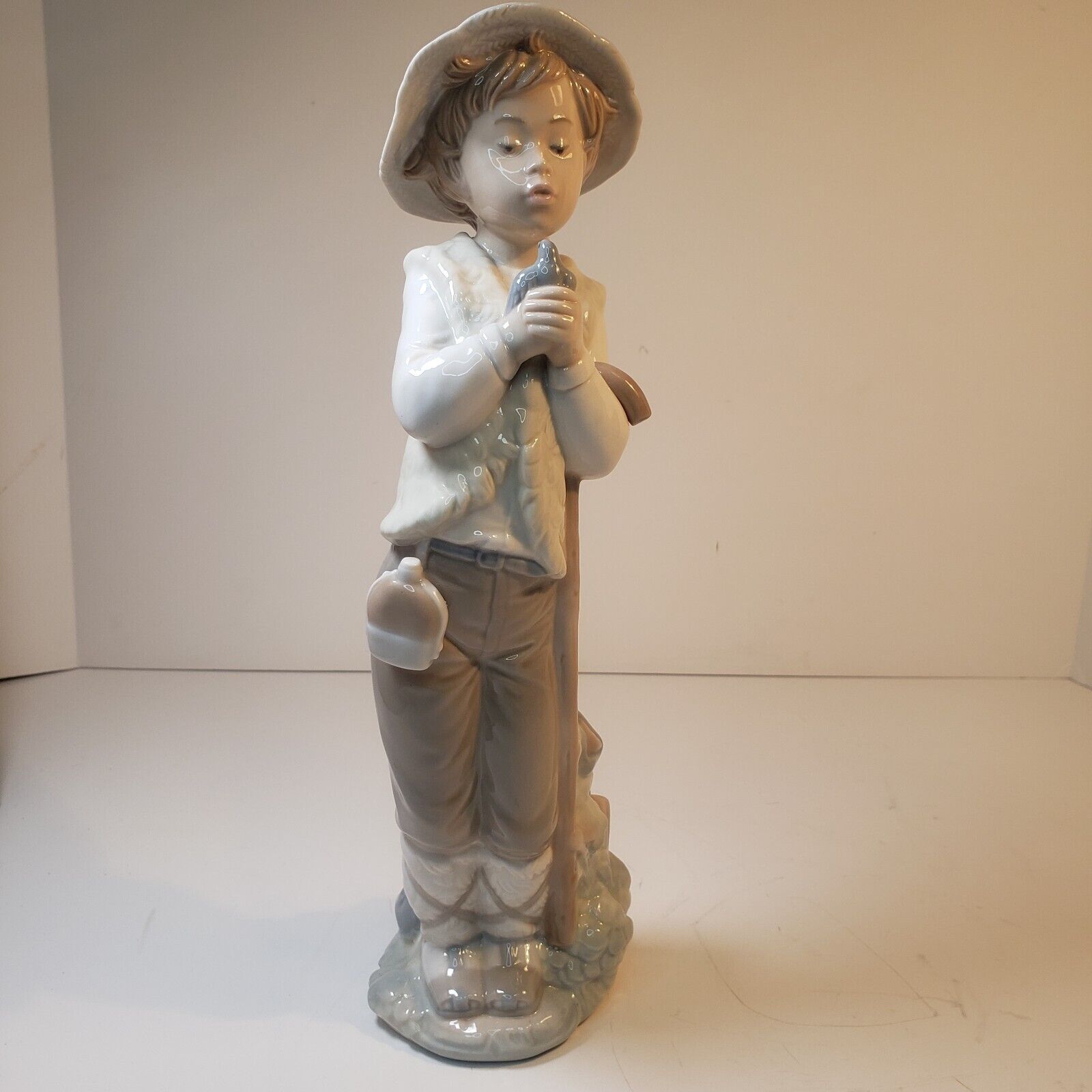 NAO by Lladro Boy Holding Bird Figurine Spain Porcelain 1977 12” Tall