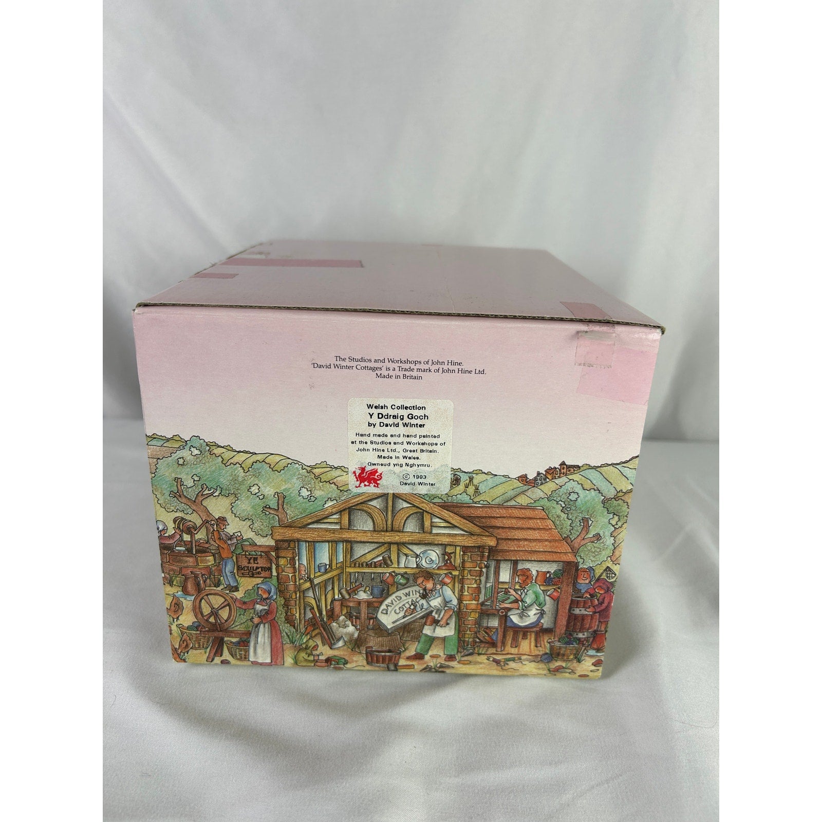 David Winter Y Ddraig Goch Welsh Collection Cottage 1993 Boxed