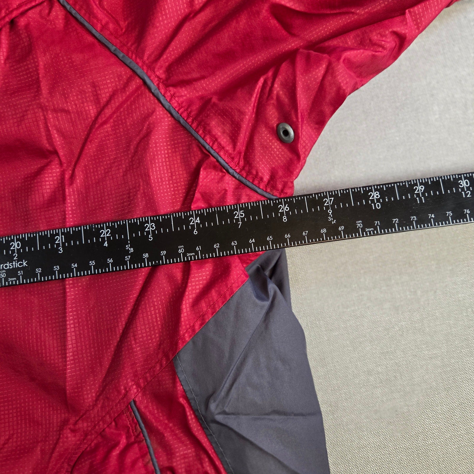 Columbia Men’s XL Red Gray Nylon Hooded Jacket Waterproof Windbreaker