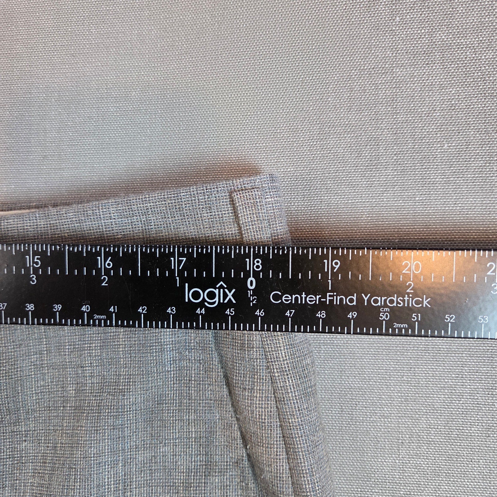 Vintage Haggar Pleated Slacks Men’s 37x26 Gray Dress Pants USA 1980s
