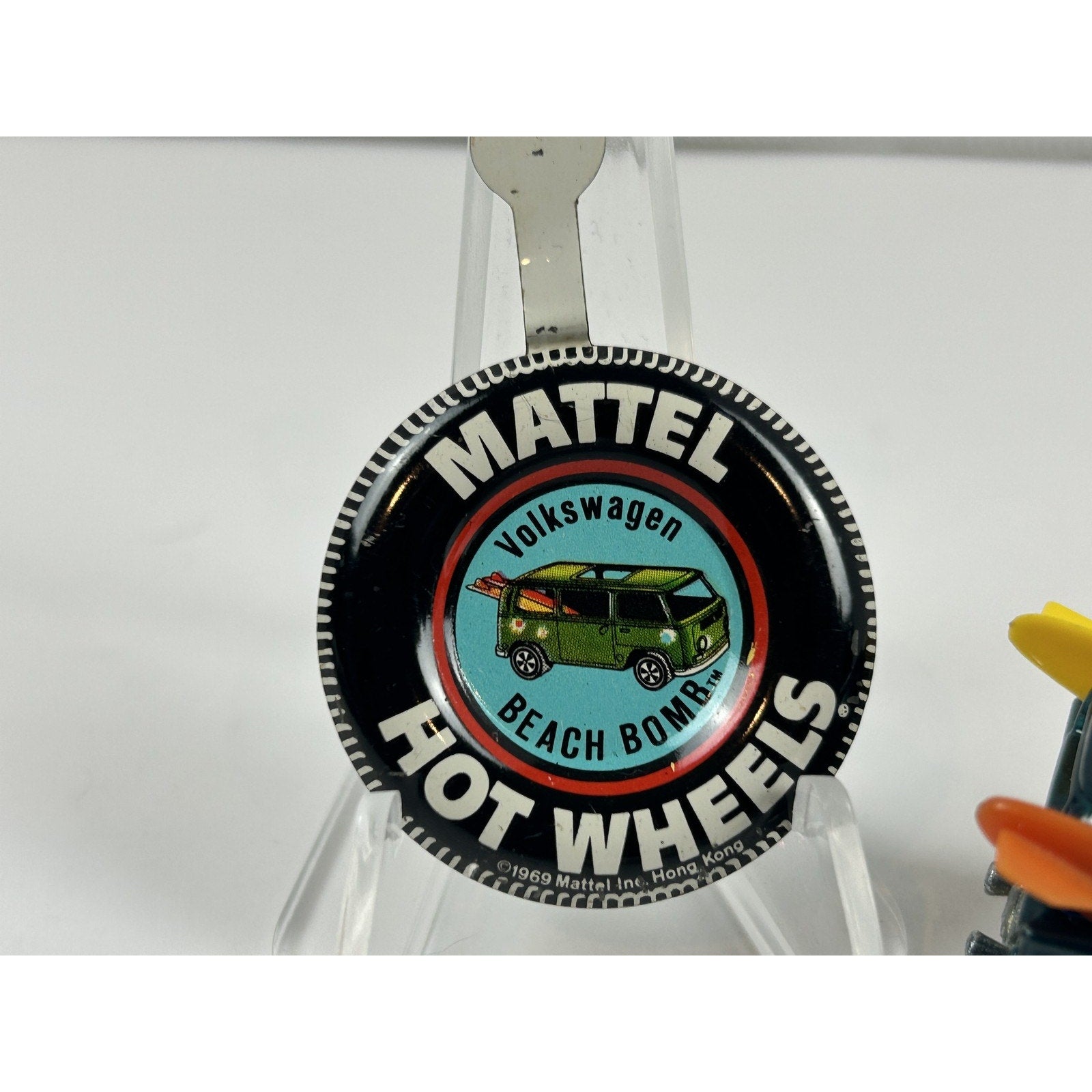 Vintage Hot Wheels Volkswagen Beach Bomb Redline 1969 Mattel HK Surfboards Pin
