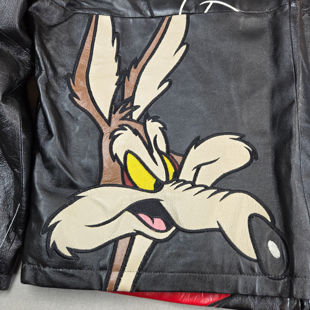 Vintage 1998 Looney Tunes Collection Leather Jacket Urban Gear XL Warner Bros
