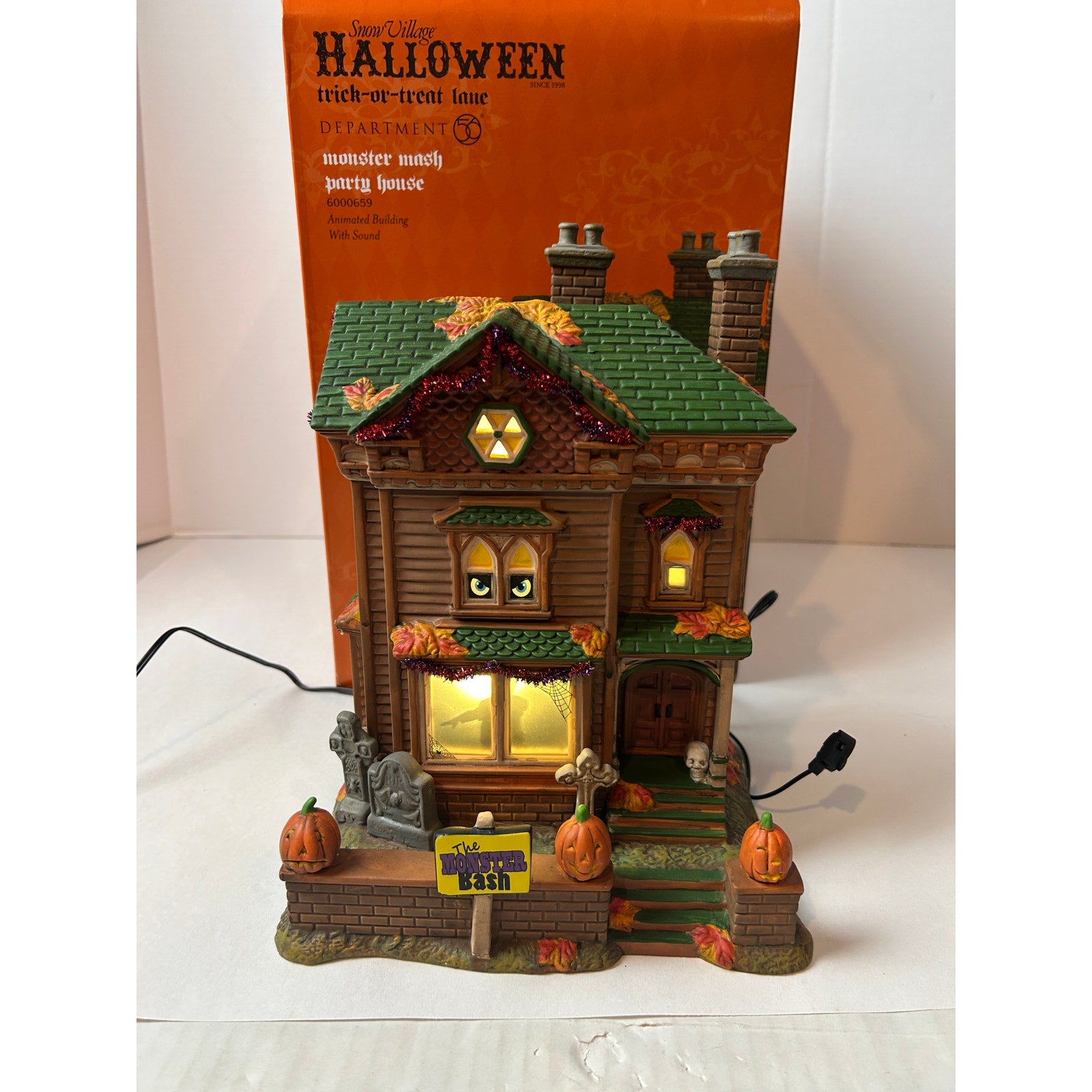 Department 56 Monster Mash Party House 6000659 Animated Musical Lighted with Box