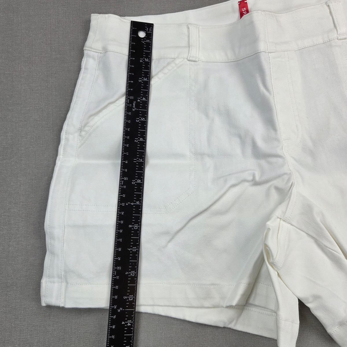 Spanx Stretch Twill Shorts Womens XL Bright White Pull On Shaping 20318R NWT