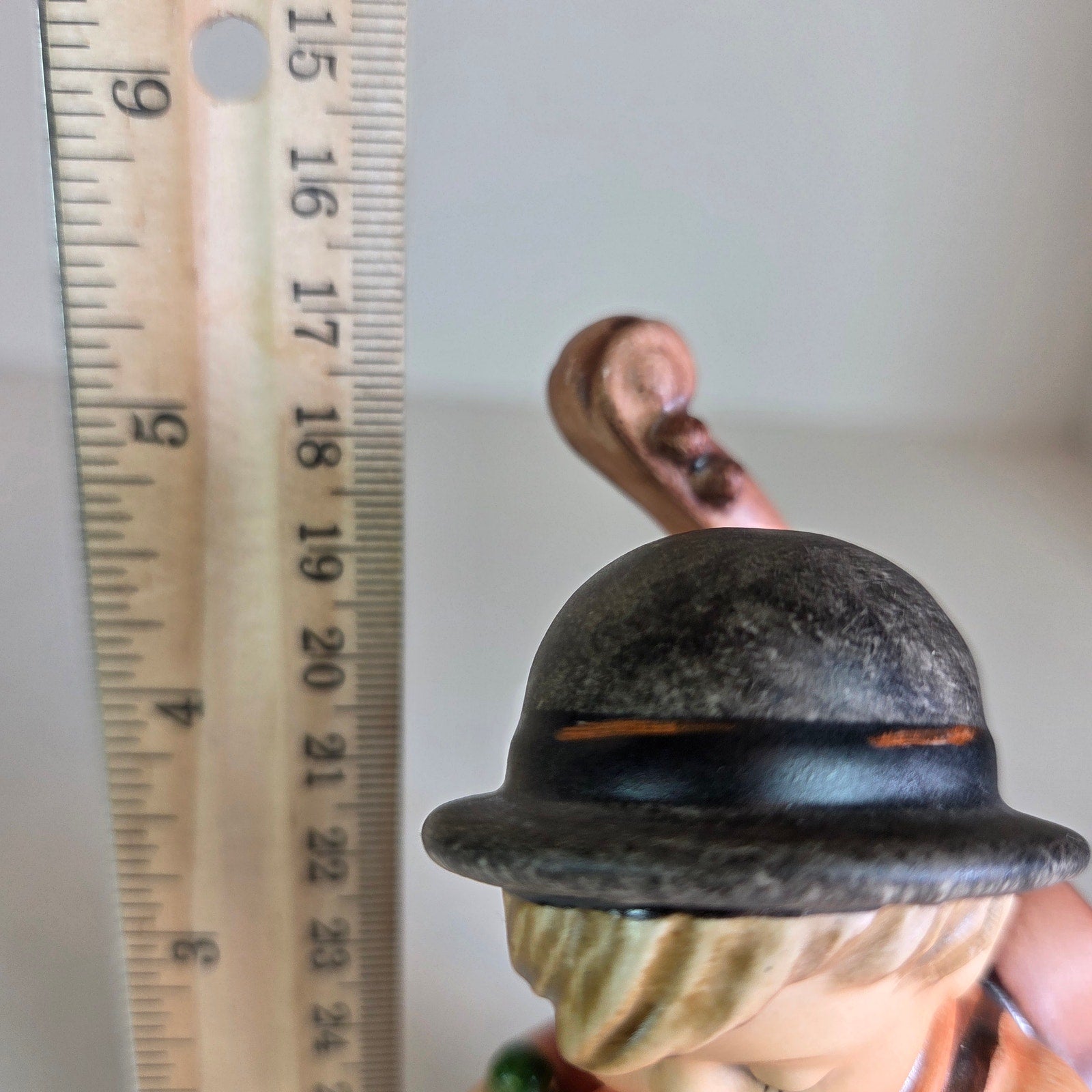 Vintage Goebel M.I. Hummel Little Cellist #89/1 TMK5 W. Germany 5.5" Figurine