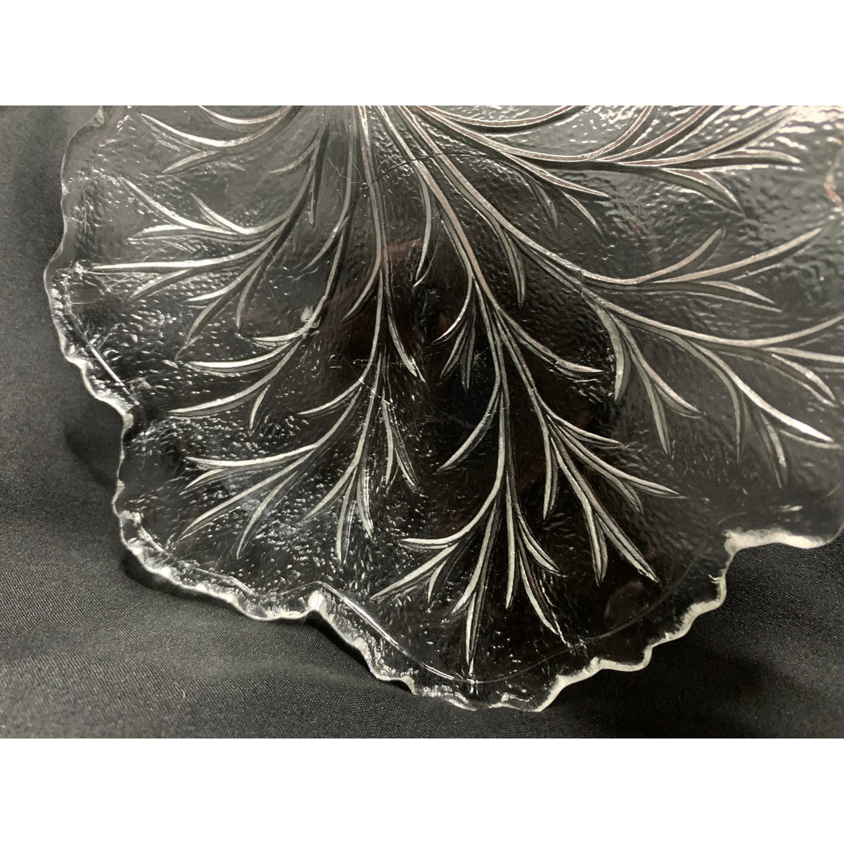 Vintage Indiana Glass Pebble Leaf Clear Pressed Glass Handled Serving Dish