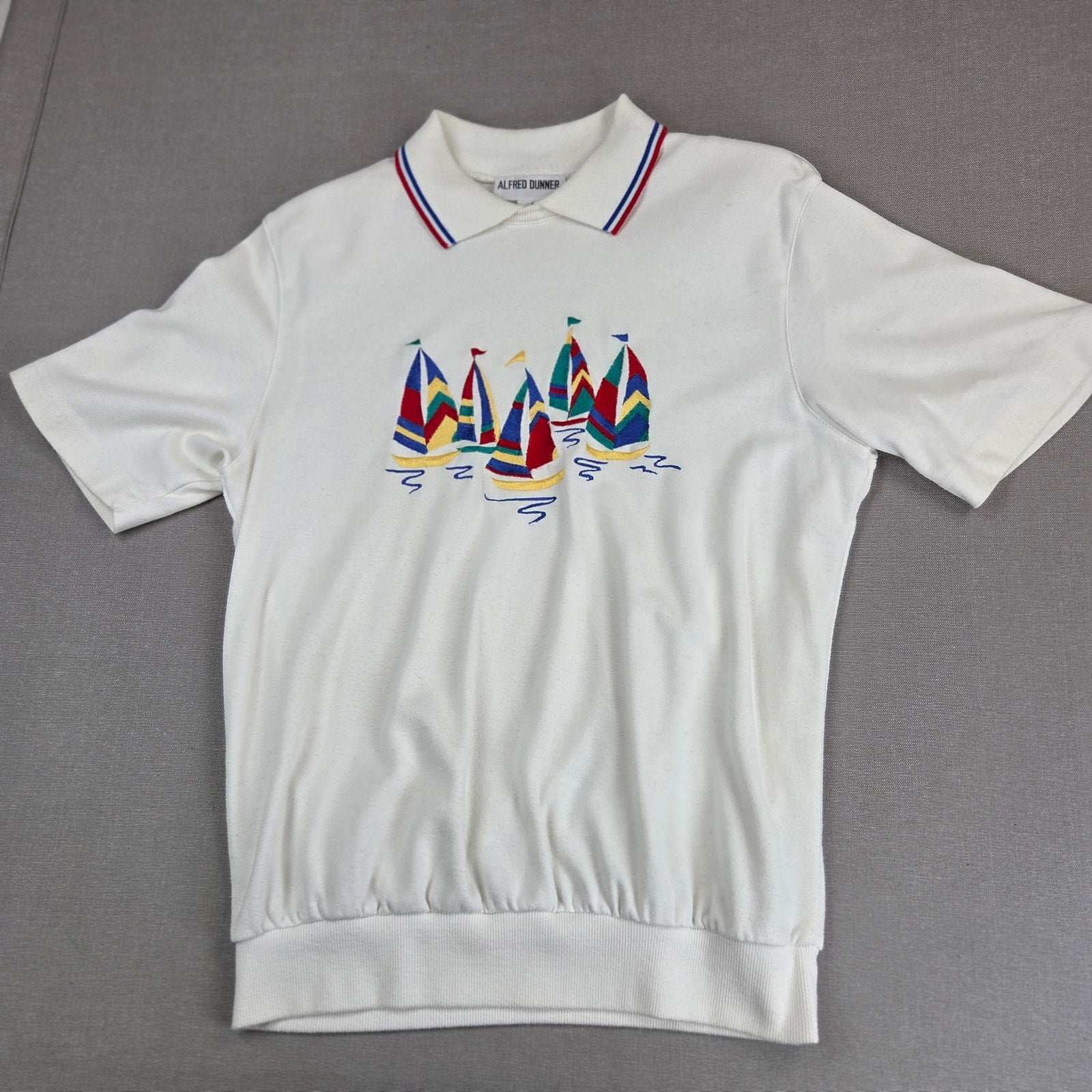 Vintage Alfred Dunner Sailboat Embroidered Sweatshirt Top S Made Taiwan
