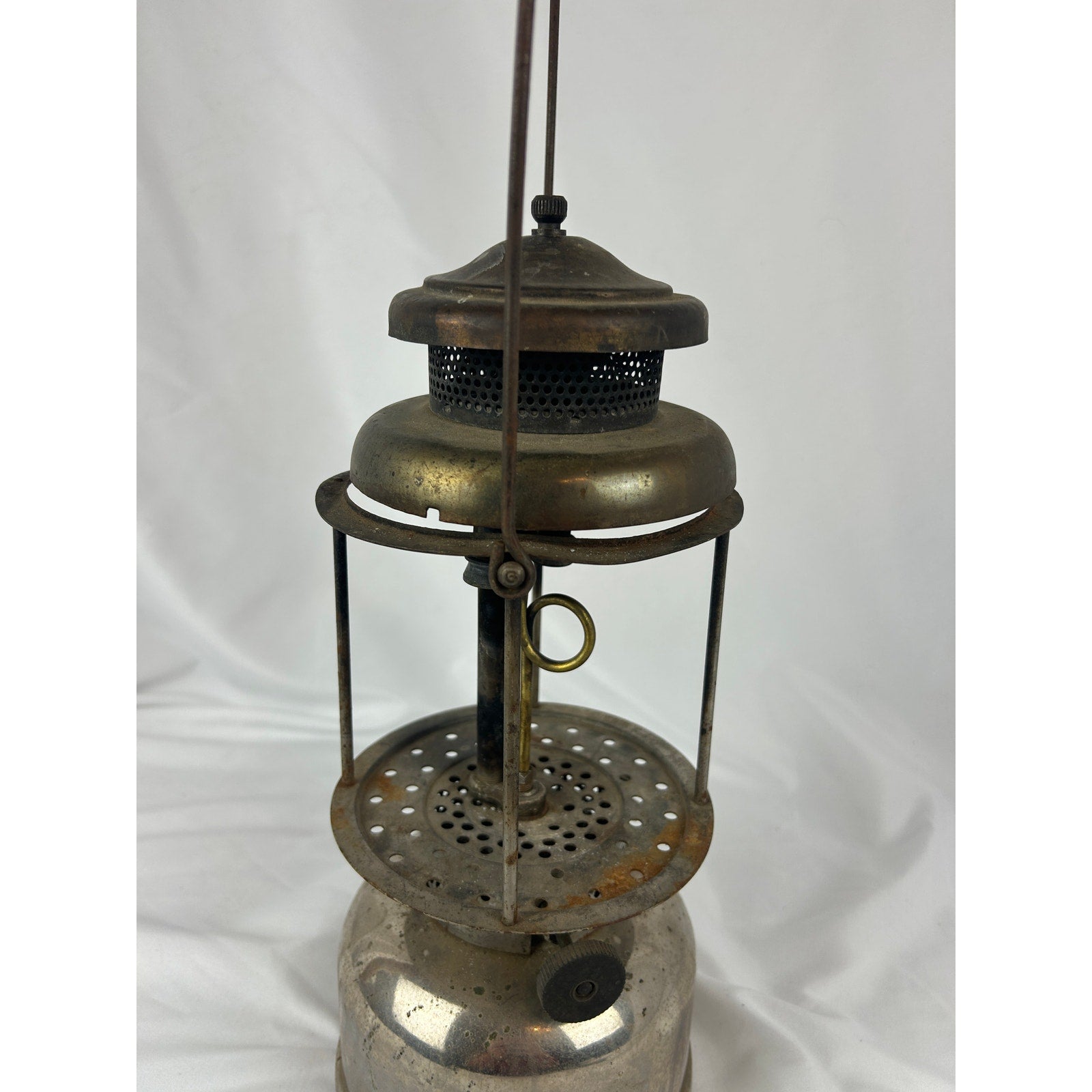 Vintage Coleman The Air-O-Lantern QL Gas Lantern Nickel Fount No Globe Untested