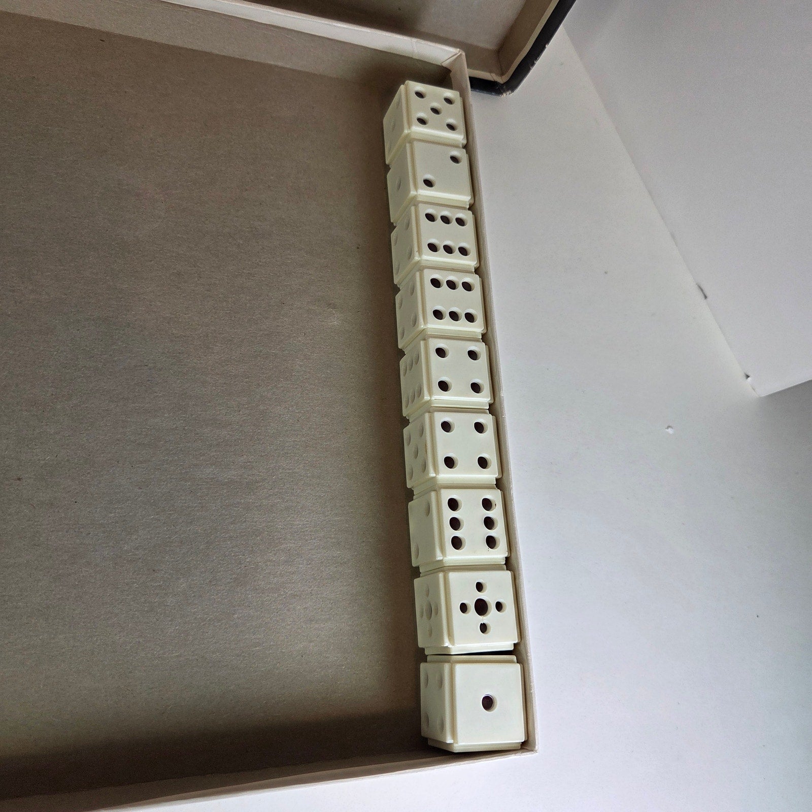 Vintage 1976 Lakeside Duell Board Game Complete Dice Strategy 2 Player