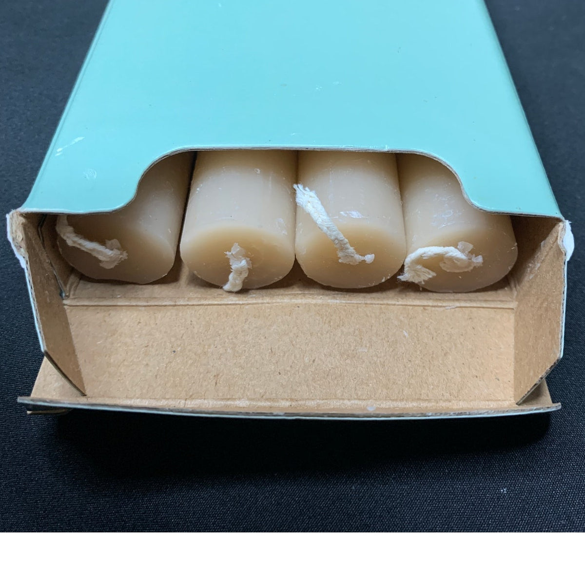 PartyLite Unscented Beige Taper Candles D16428 Lot of 4 Unused USA Made