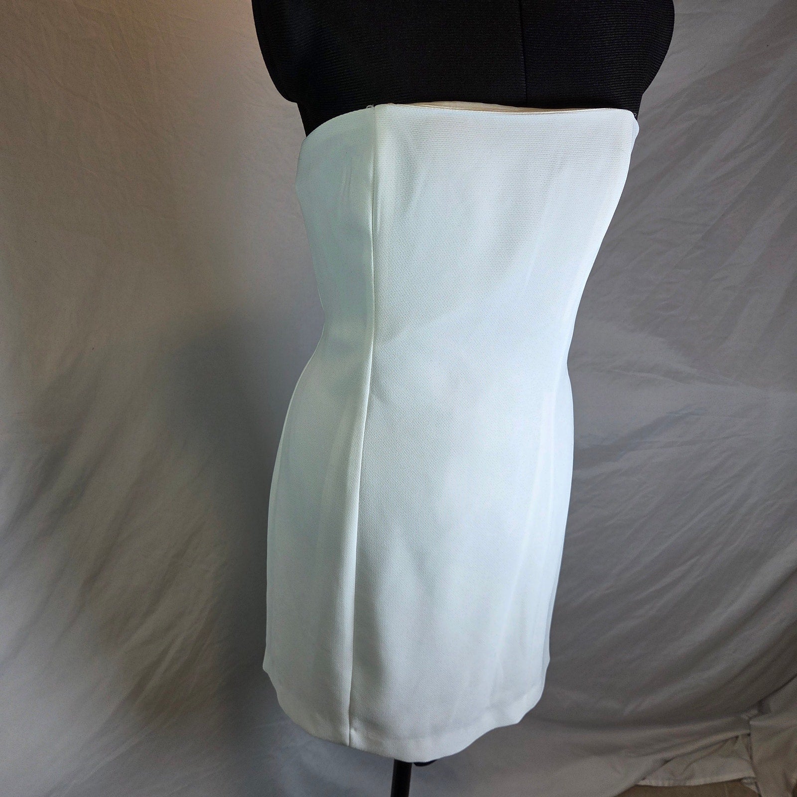 Hugo Buscati White Strapless Mini Dress USA Womens Size 10 Y2K Vintage