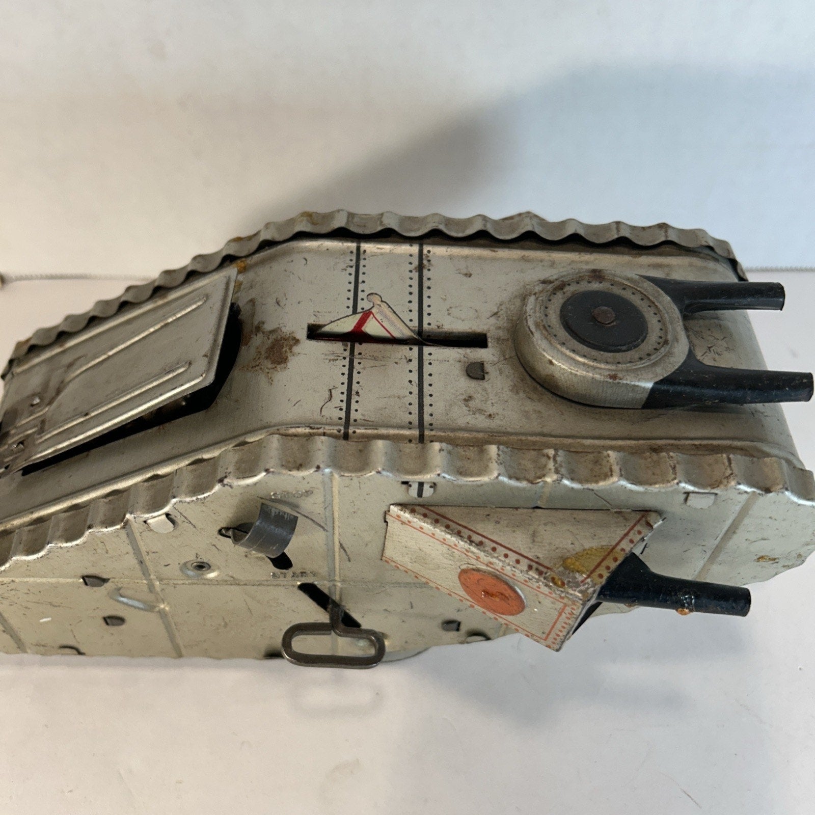 Vintage 1930s Marx Tin Litho Wind-Up Doughboy Tank – Silver – Works