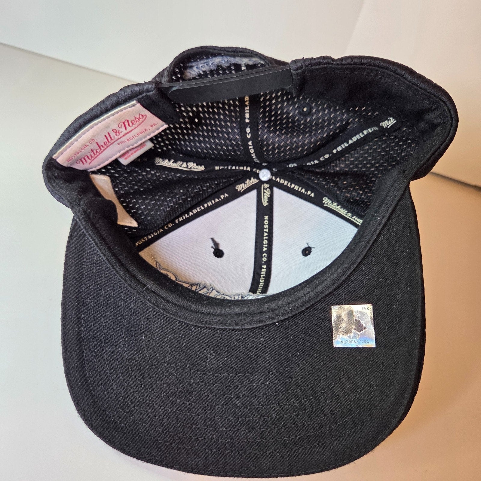 Mitchell & Ness Timberwolves Snapback Hat Black Mesh NBA Hardwood Classics