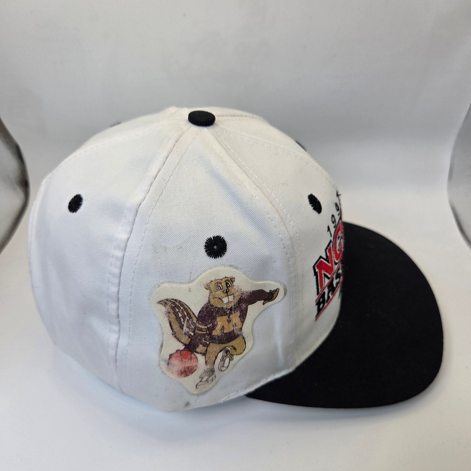 Logo 7 1997 NCAA Basketball Championship Hat OSFA MN Gophers Patches White
