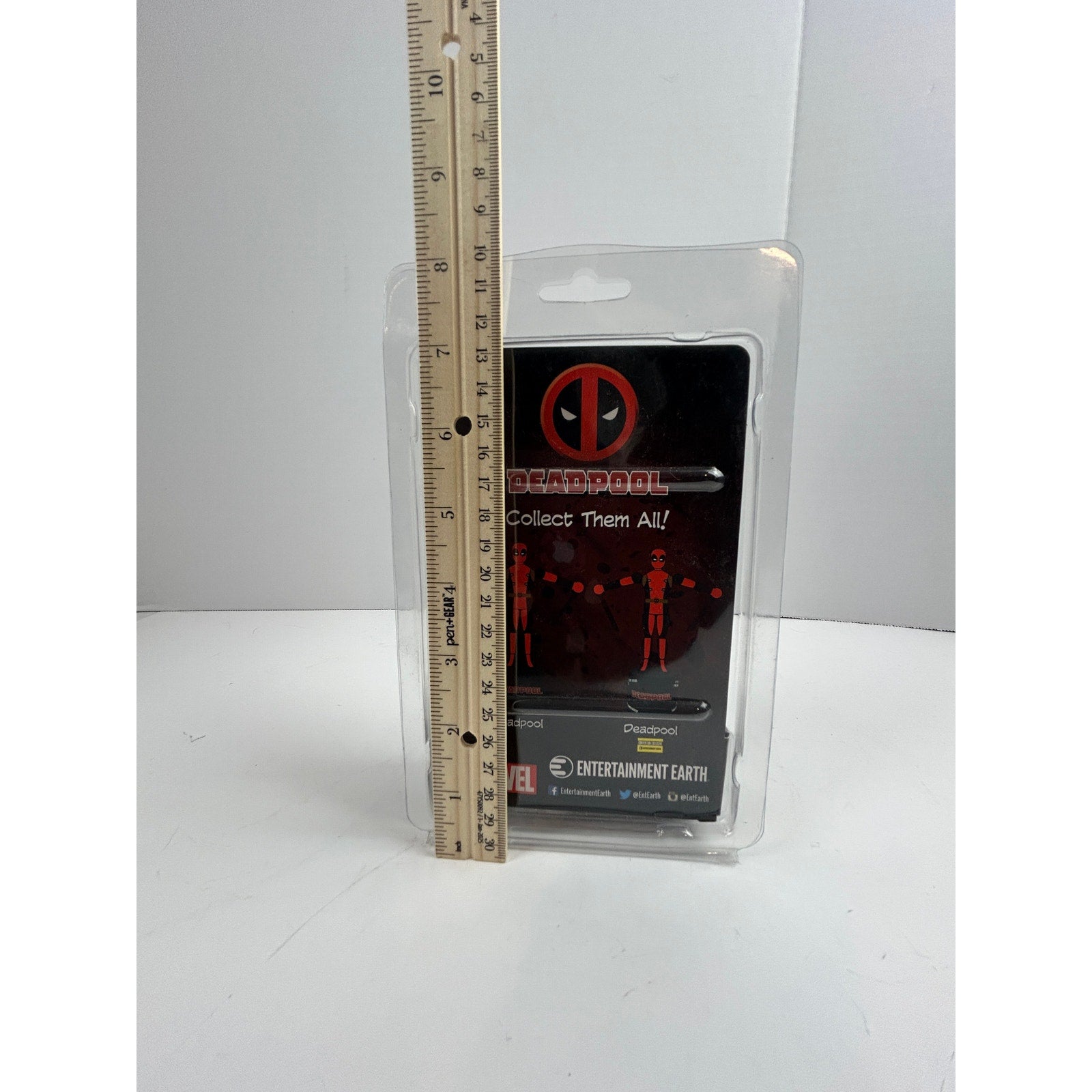Deadpool 2017 EE Convention Exclusive Wooden Push Puppet LE 492 NIP Marvel