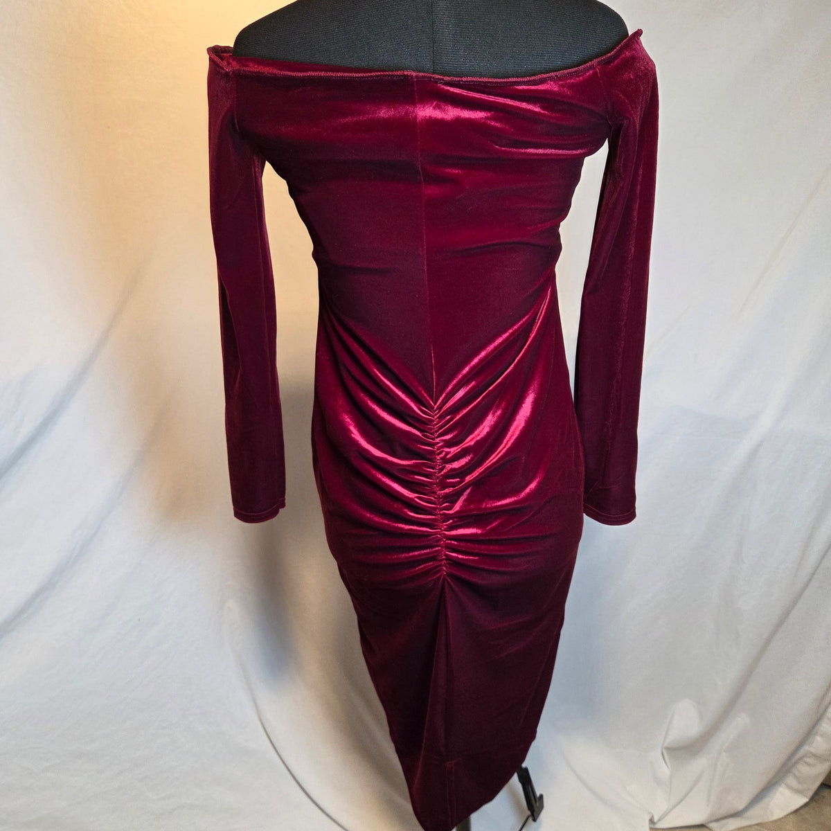 Club L London Compliment Berry Velvet Bardot Midi Dress US 8 UK 12 NWT