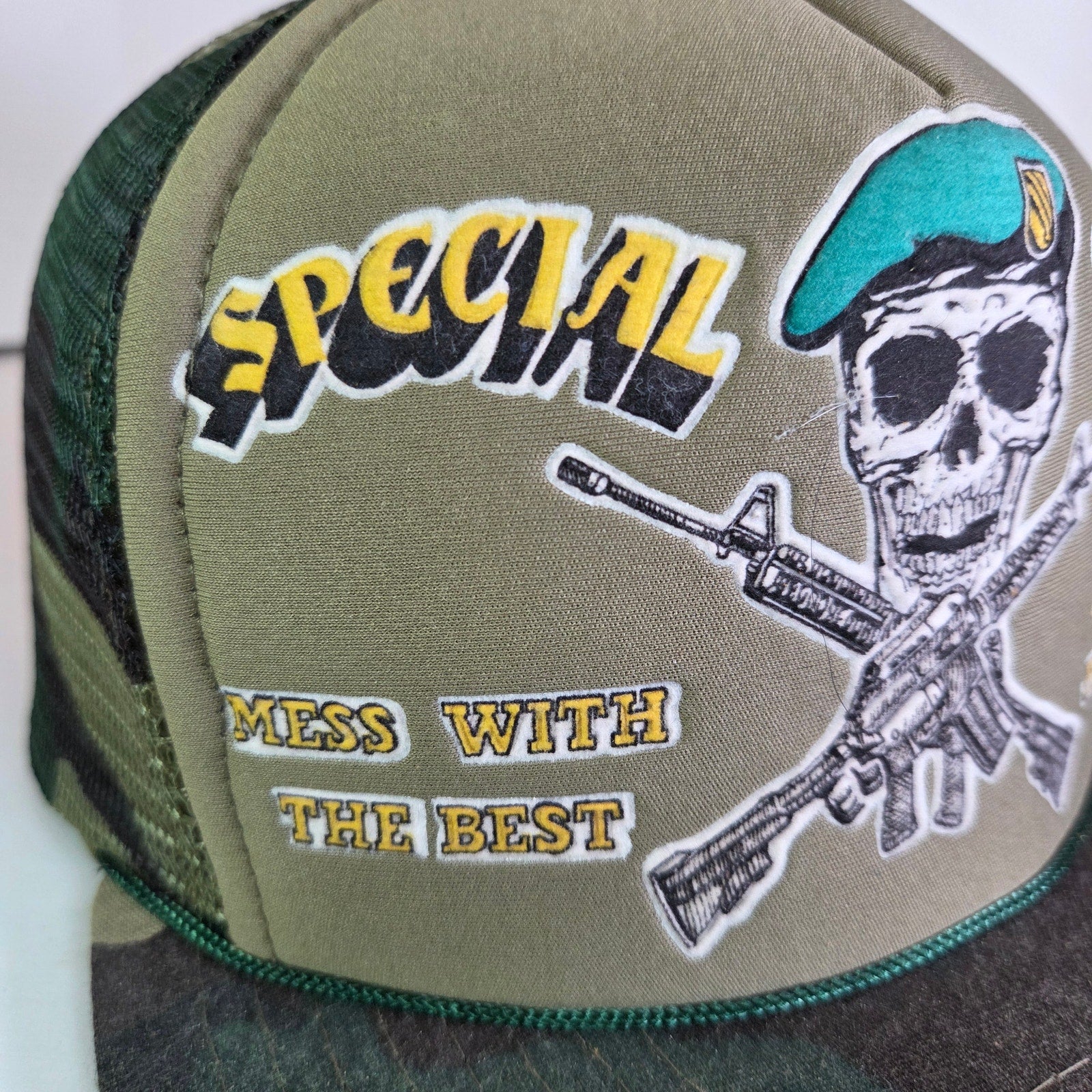 Vintage Taiwan ROC Special Forces Mesh Snapback Hat Skull Rifles Camo 1980s