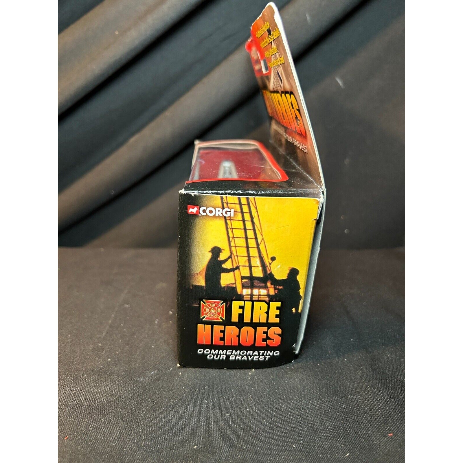 Corgi Fire Heros 1934 Mack 5 ton Breakdown Truck Baltimore MD CS90016 2002 MIB