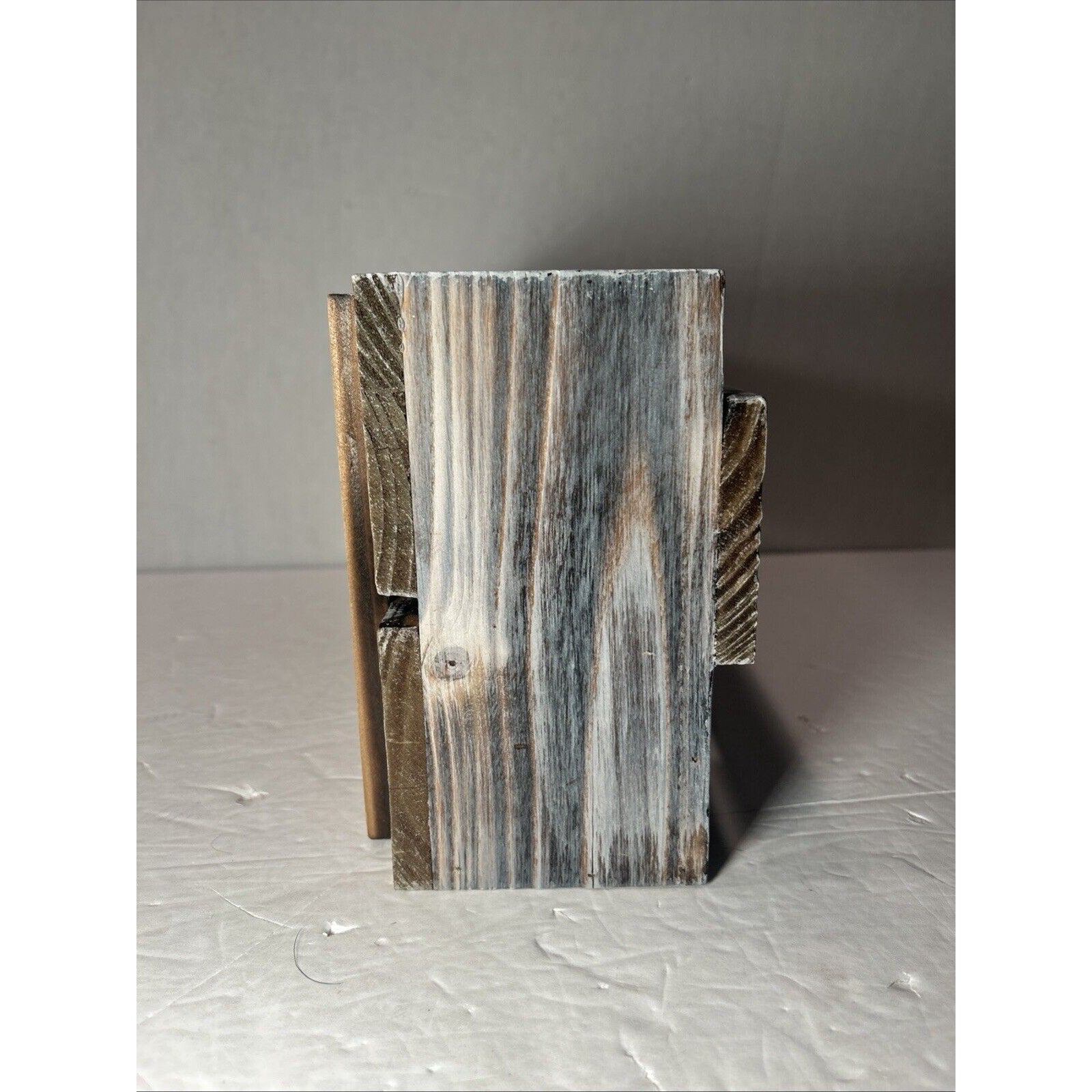 Rustic Gray Wall Mounted Wooden Wine Rack Shelf Holds 4 Bottles 4 Glasses