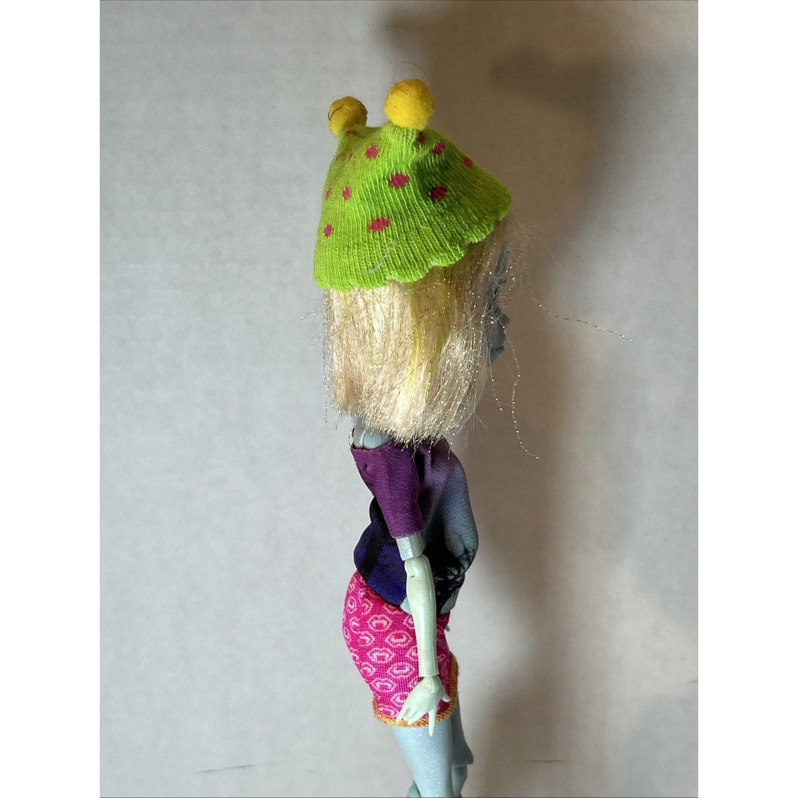 OOAK Repaint Monster High BJD Doll Blonde Hair Green Hat Pink Skirt Boots