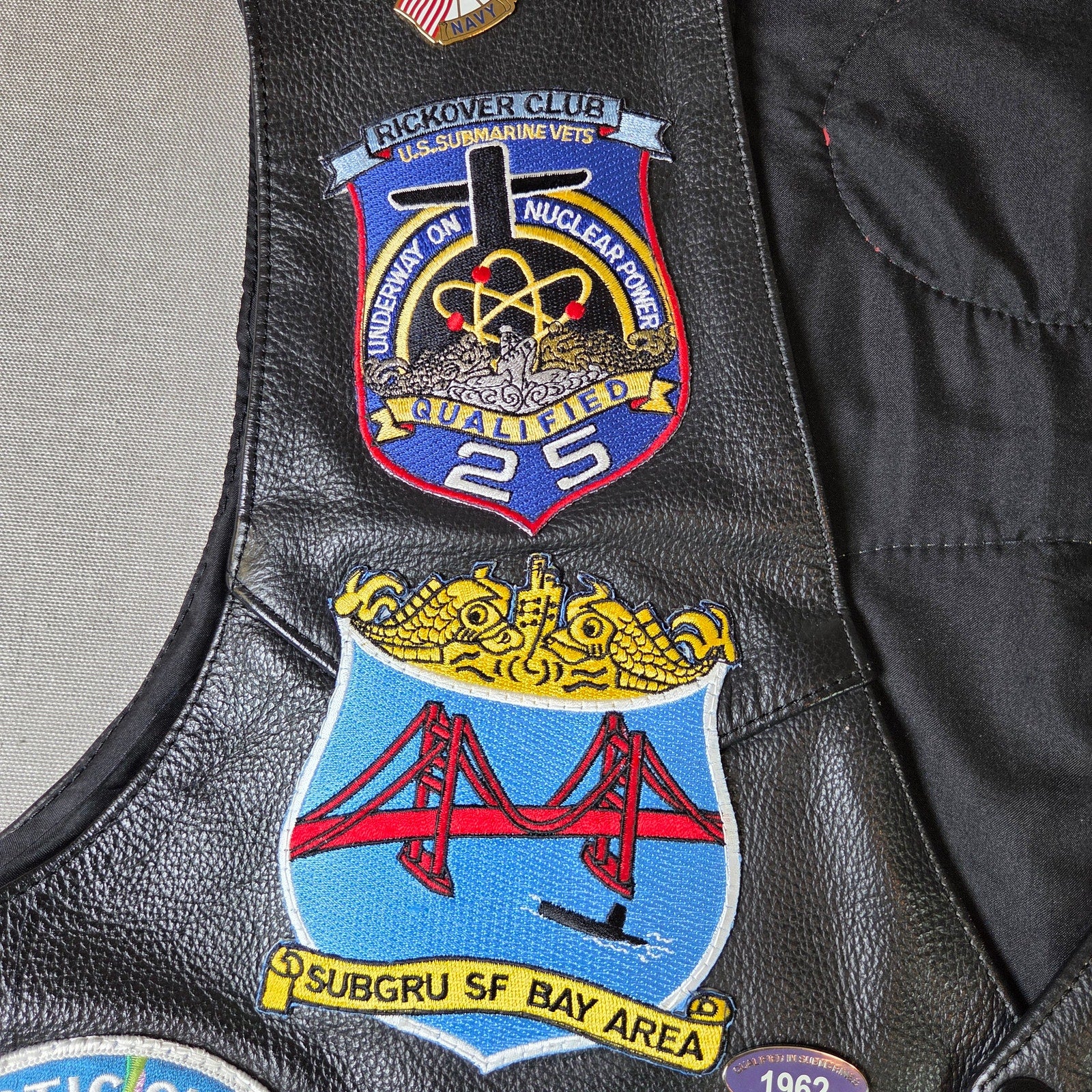 U.S. Navy Submarine Veterans Leather Vest Size 50 Cold War Patch Covered