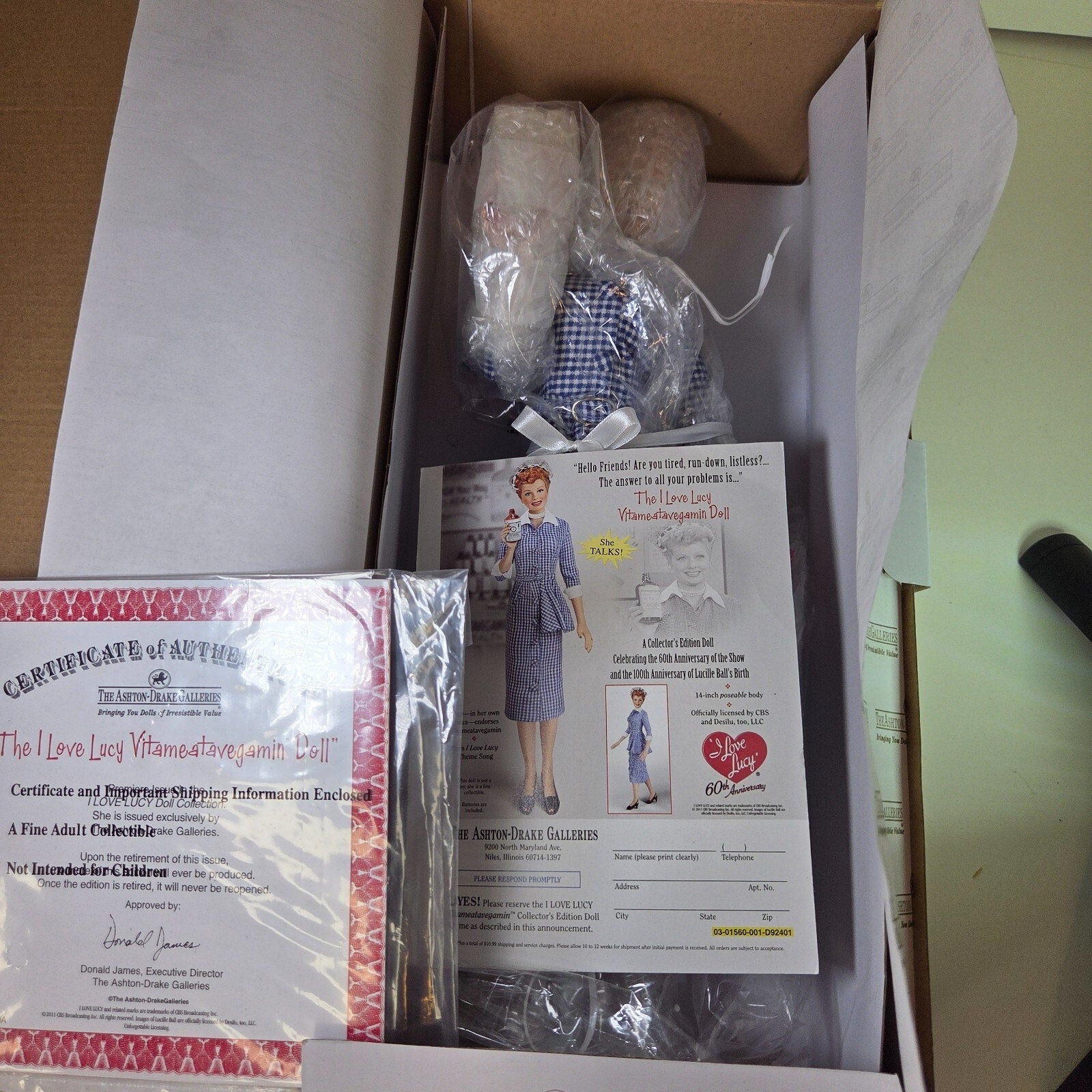 Ashton-Drake I Love Lucy Talking Doll 14" Vitameatavegamin NIB COA 2011