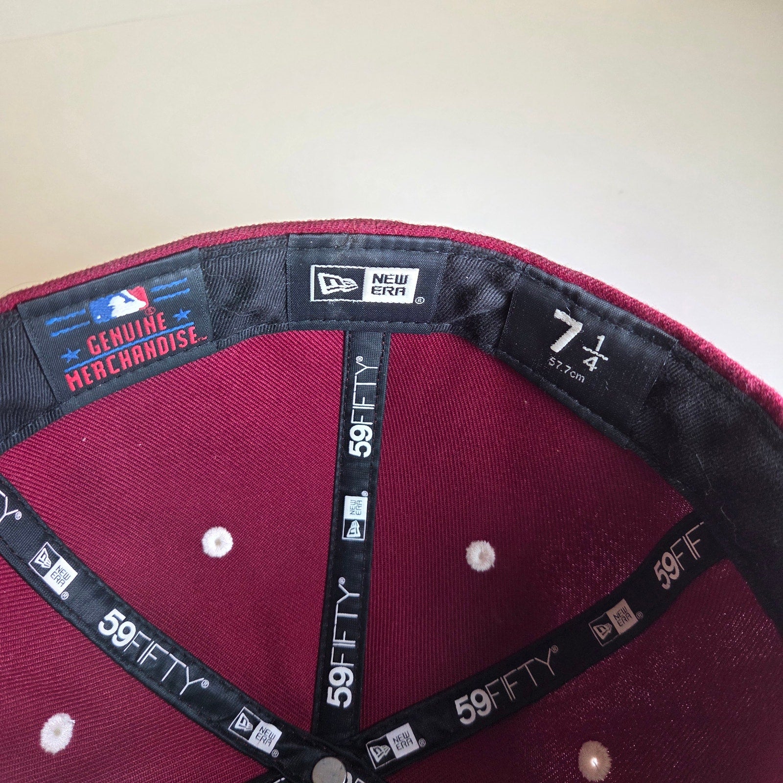 New Era 59FIFTY NY Yankees Fitted Hat 7 1/4 Burgundy/Maroon Gray Undervisor