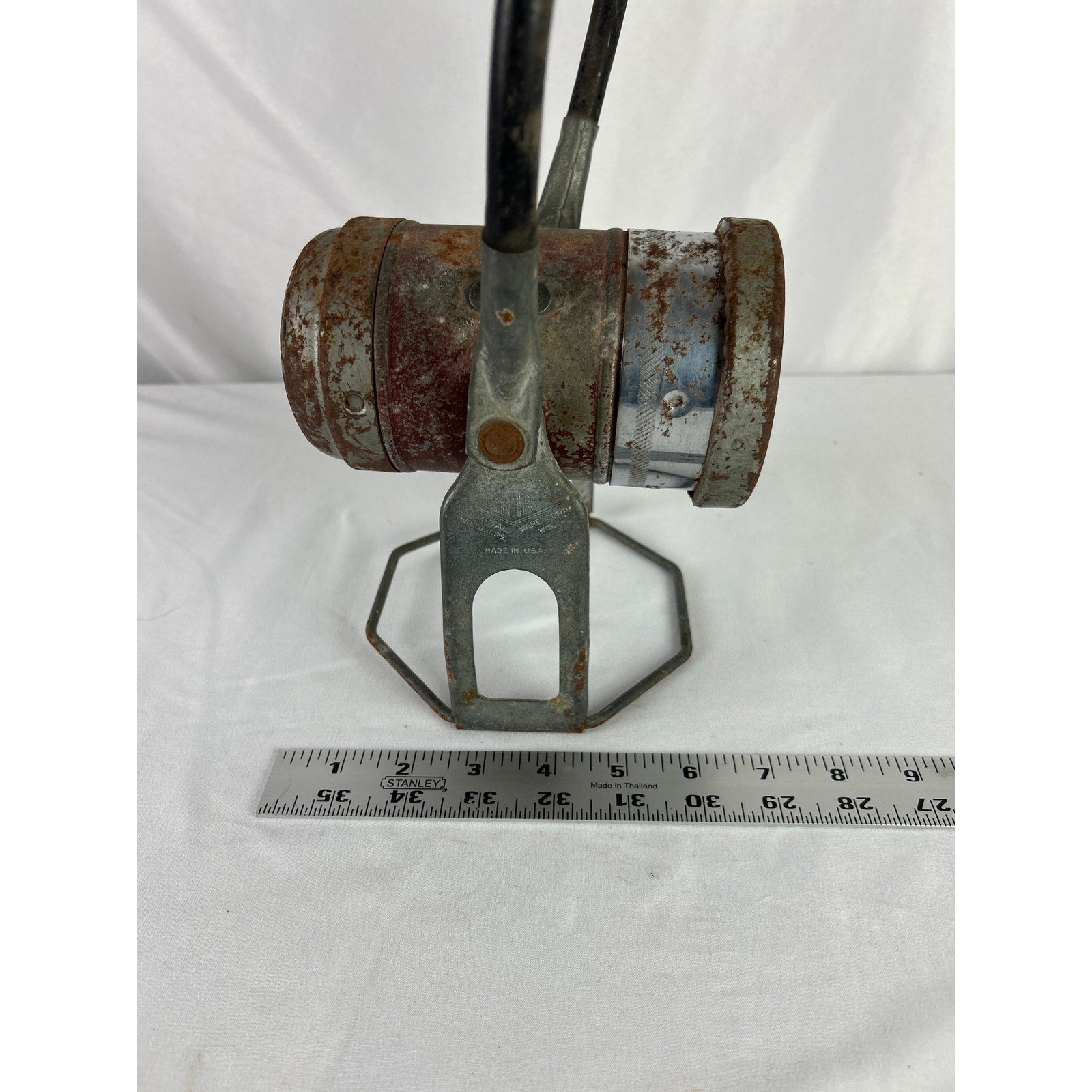 Empire Metal Ware Railroad Lantern Vintage 6V Battery Work Light