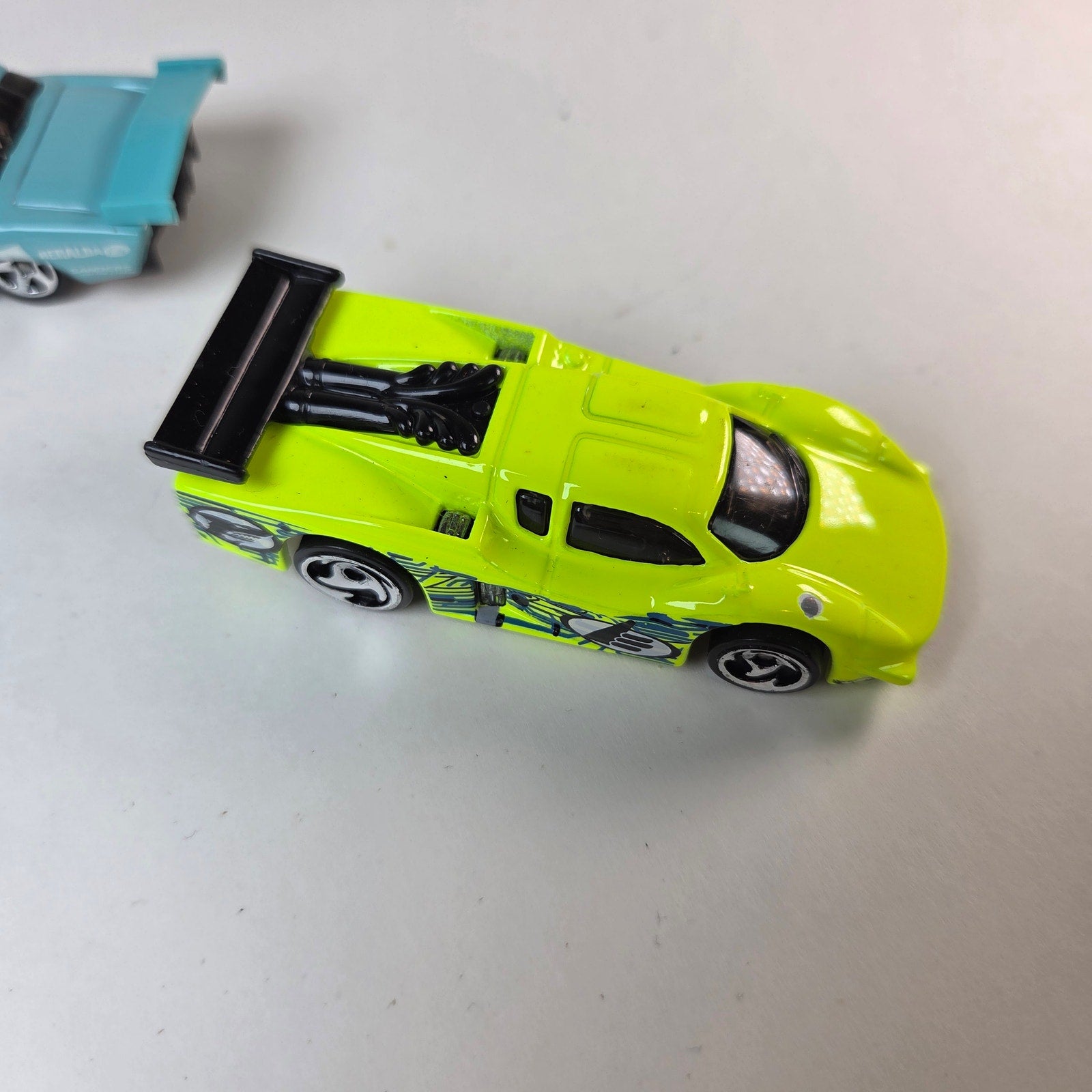 Hot Wheels Vintage 1990s Diecast Car Lot of 3 Turbulence GT Racer Mosquito