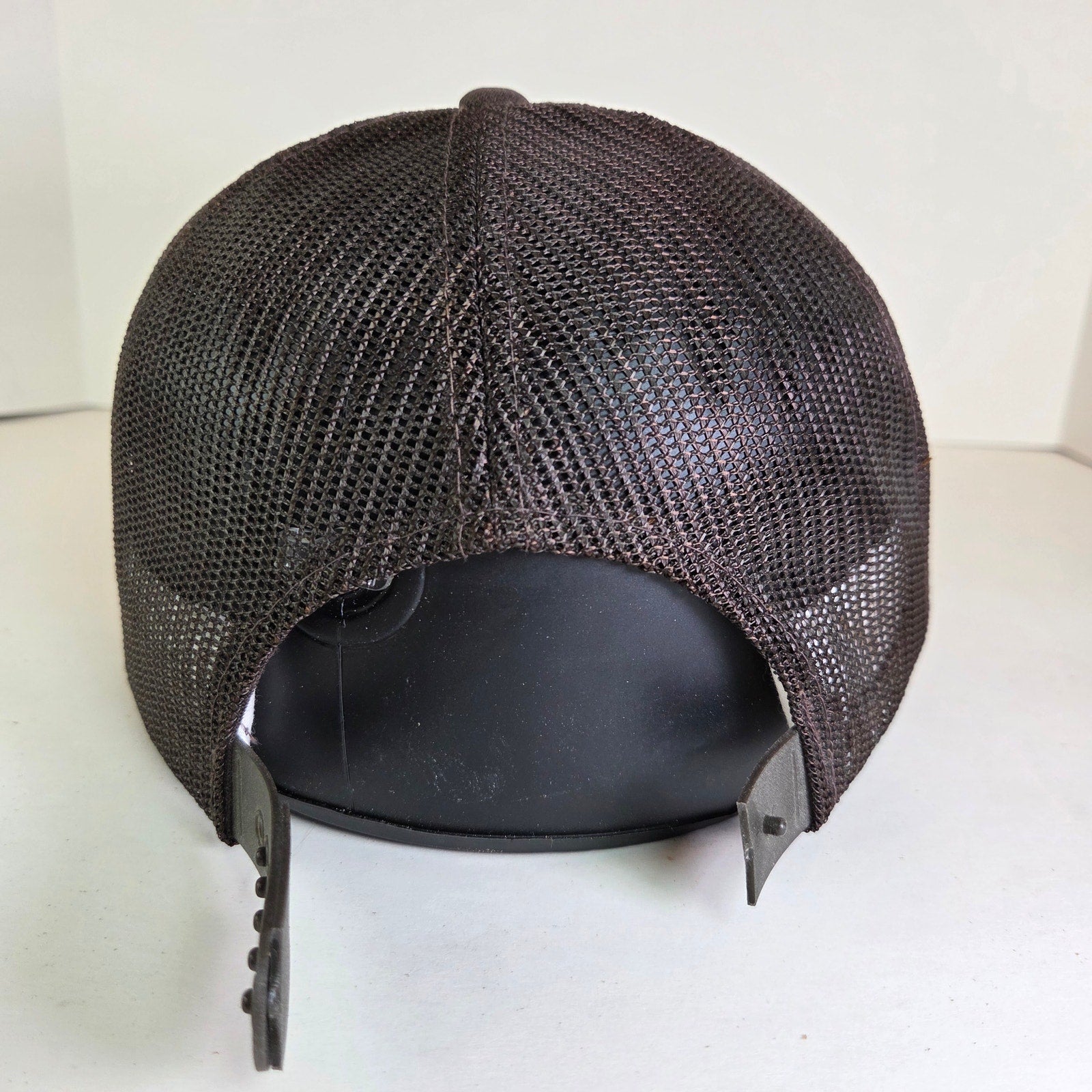 Vintage Grand 7 Saloon Foam Trucker Hat Snapback Mesh Cap Brown White Yellow