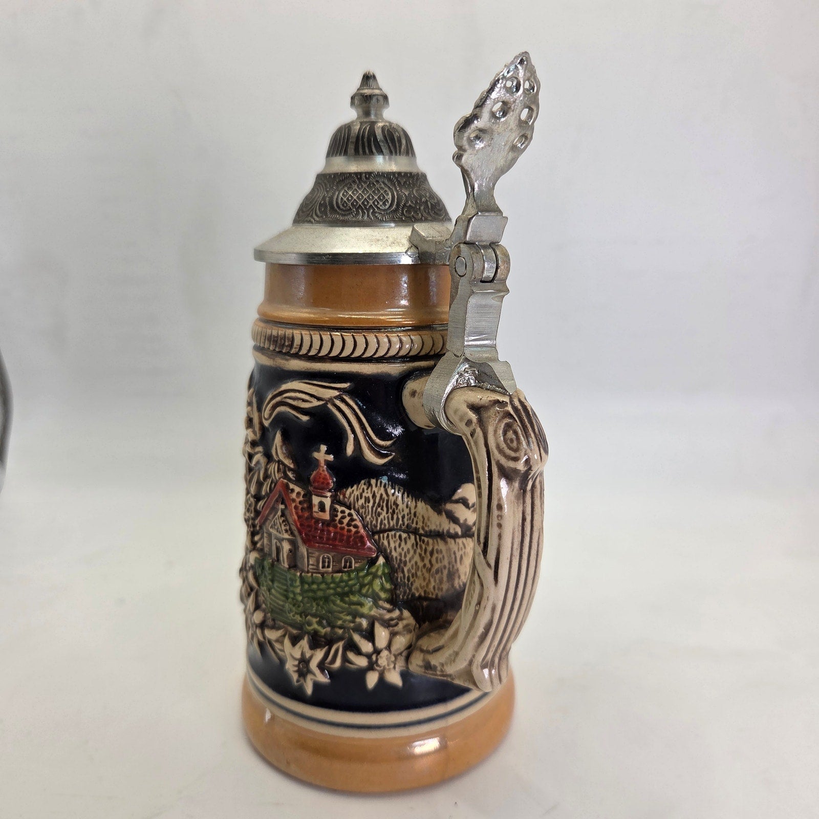 Vintage German Beer Stein Vaduz Liechtenstein Handarbeit Pewter Lid 7”