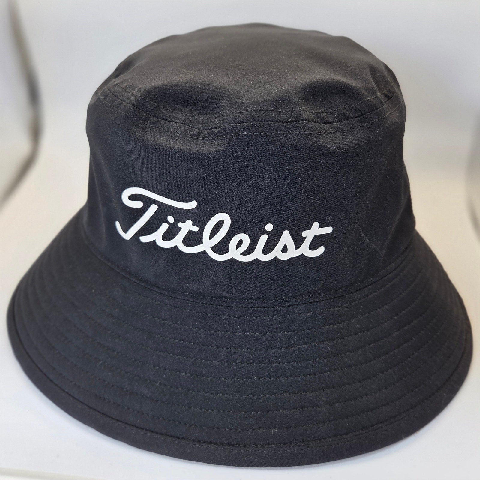 Titleist StaDry Waterproof Golf Bucket Hat Black L/XL Rain Sun Cap Logo