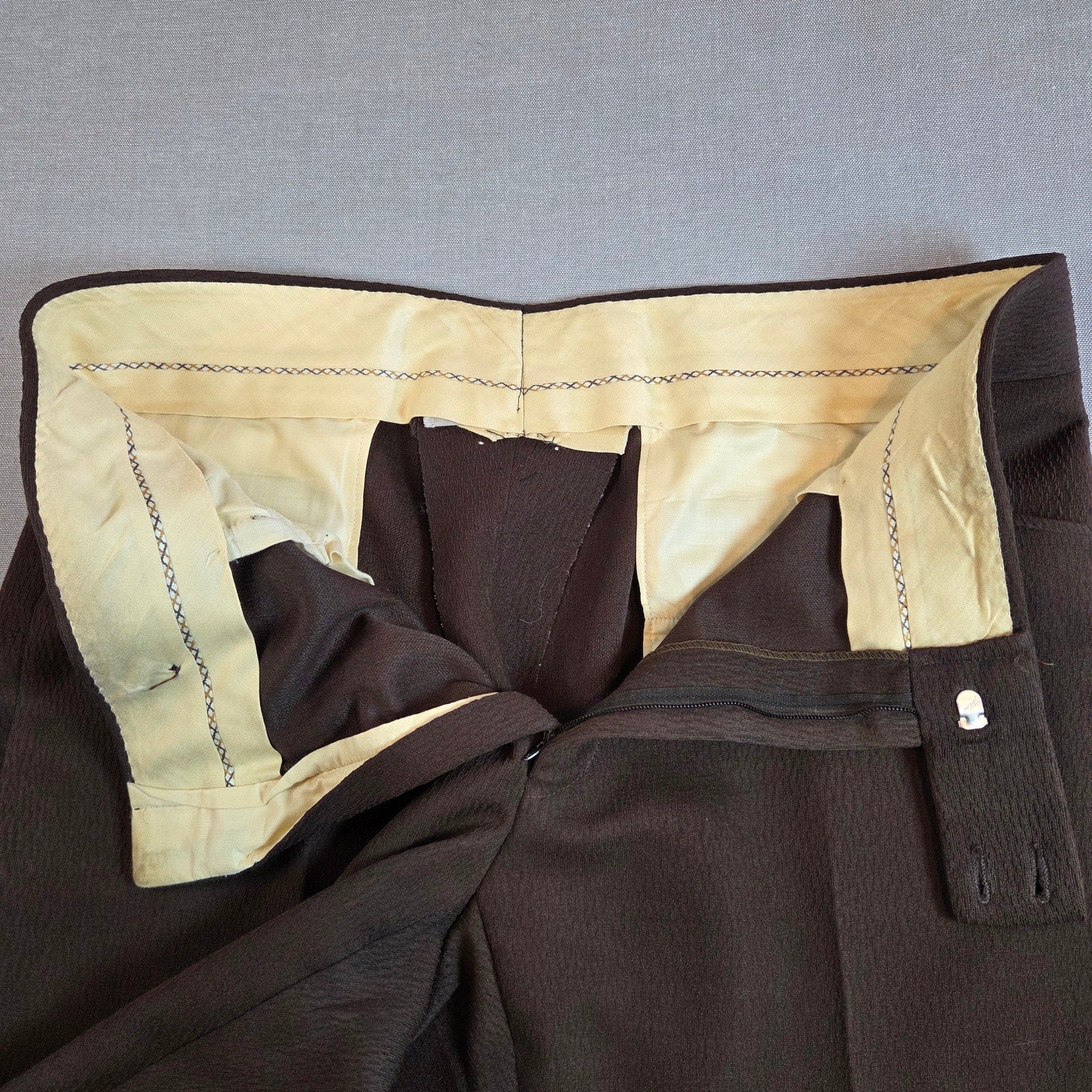Vintage Handmade Brown Pleated Dress Pants 1970s 37x26.5 Cuffed Hem