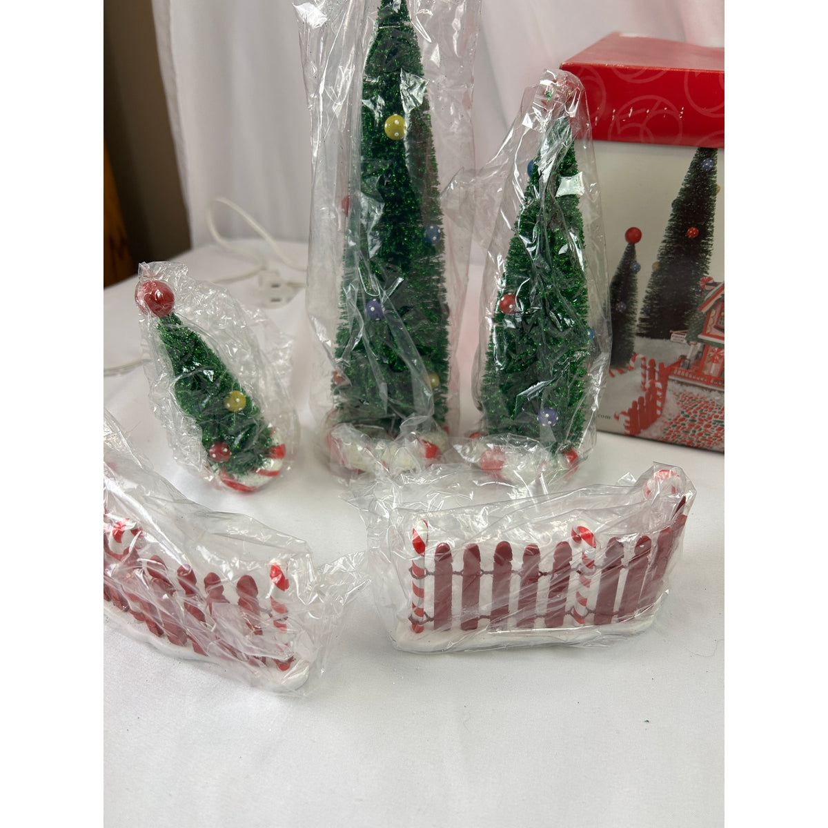 Dept 56 Sweet Rock Candy Co 56725 North Pole Series 9 Pc Gift Set 2000