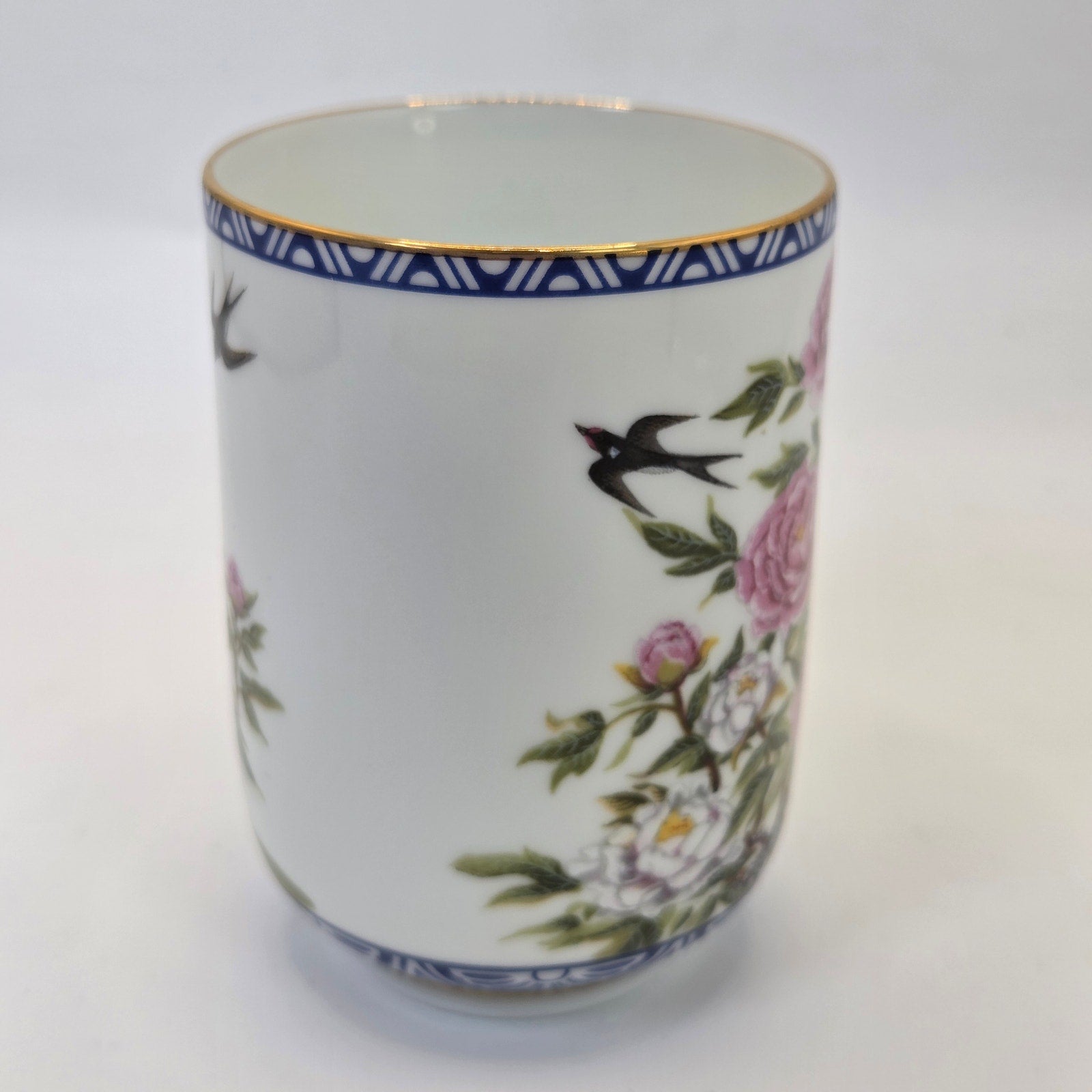 Franklin Porcelain 1985 Japanese Tea Cup Peony Flowers Swallow Bird Gold Trim