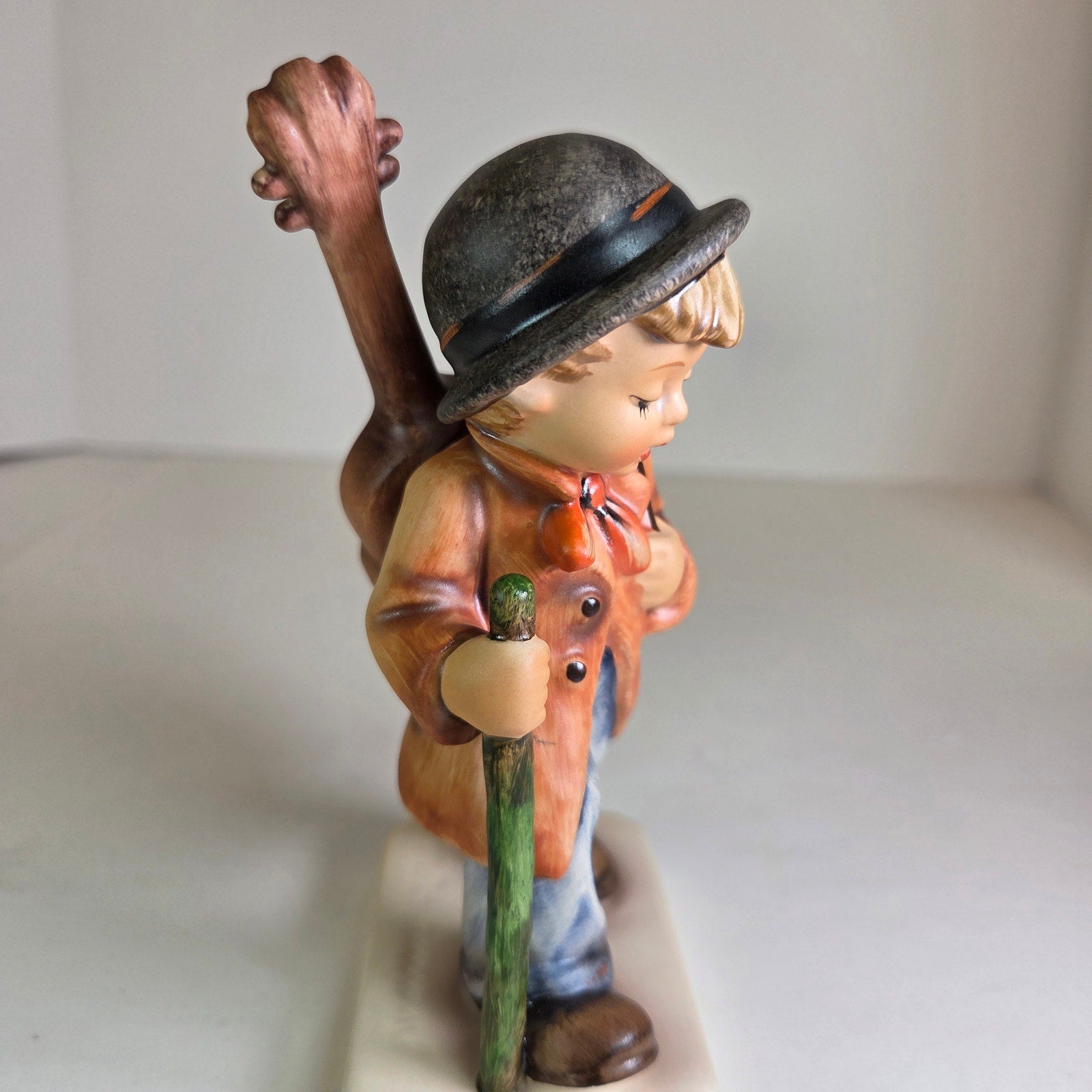 Vintage Goebel M.I. Hummel Little Cellist #89/1 TMK5 W. Germany 5.5" Figurine