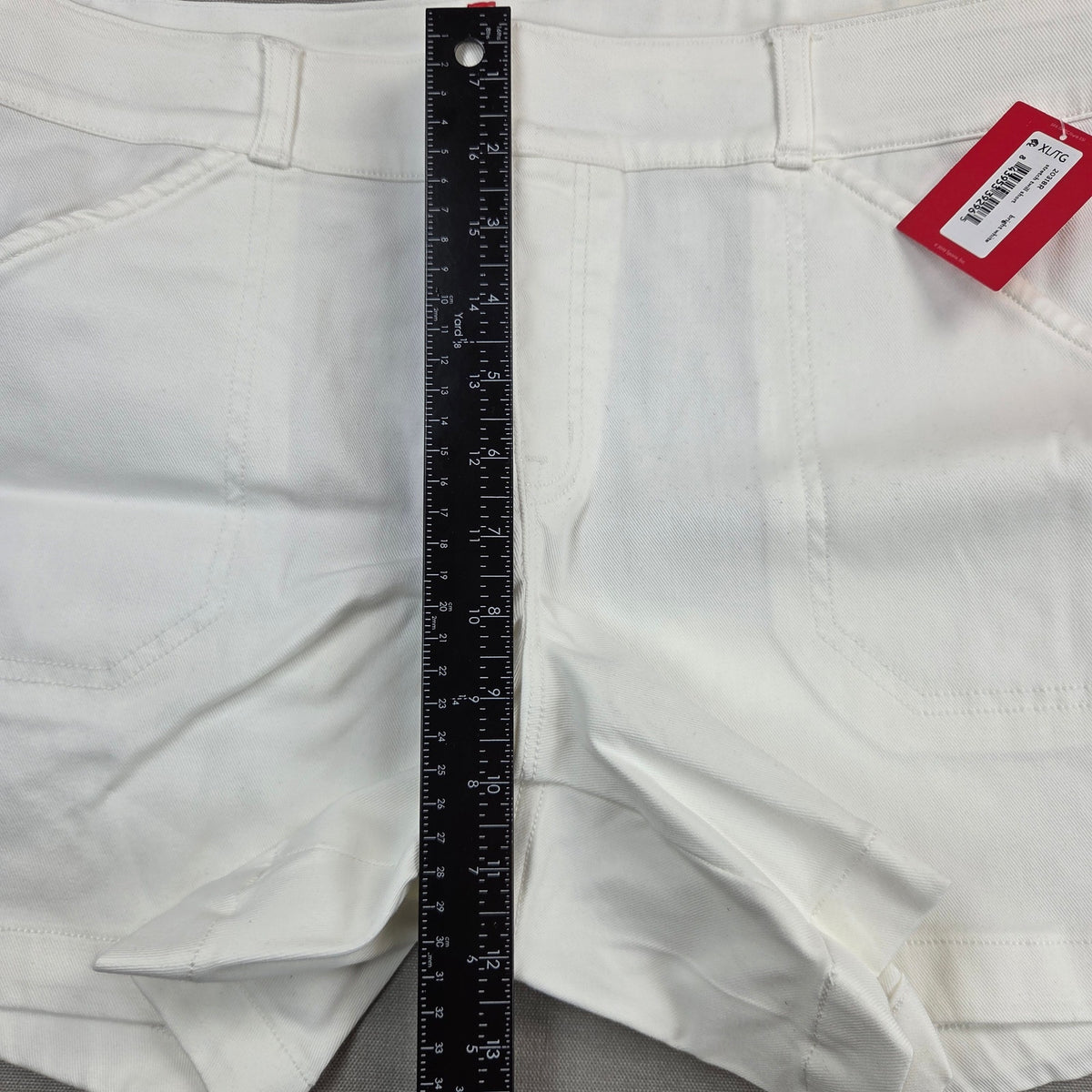Spanx Stretch Twill Shorts Womens XL Bright White Pull On Shaping 20318R NWT