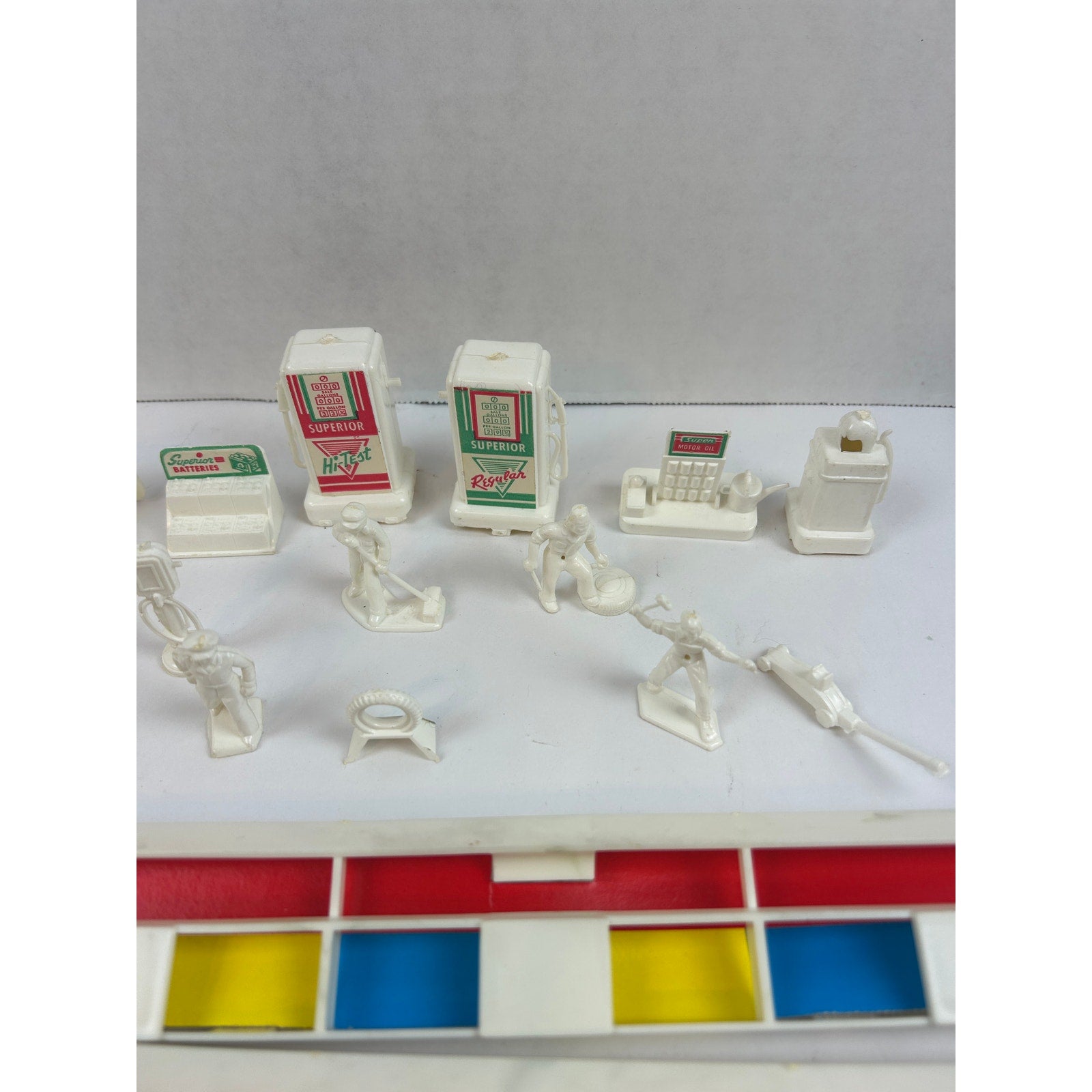 Vintage 1960s Brumberger Tri‑Level Service Station Steel Construction Set w/ Box