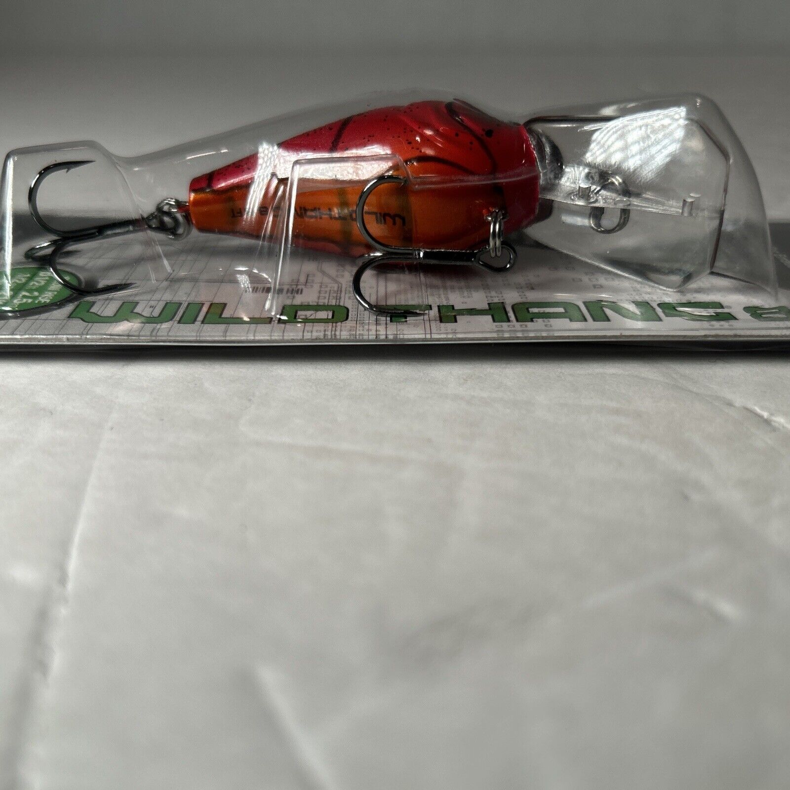 berkley wild thang 8.5 slow rise crankbait rattles 3/8oz candy apple red craw