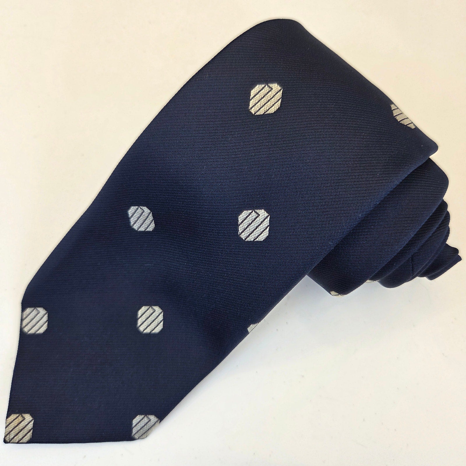 Vintage Givenchy Gentlemen Paris Silk Blend Medallion Necktie Navy 56 x 3.25