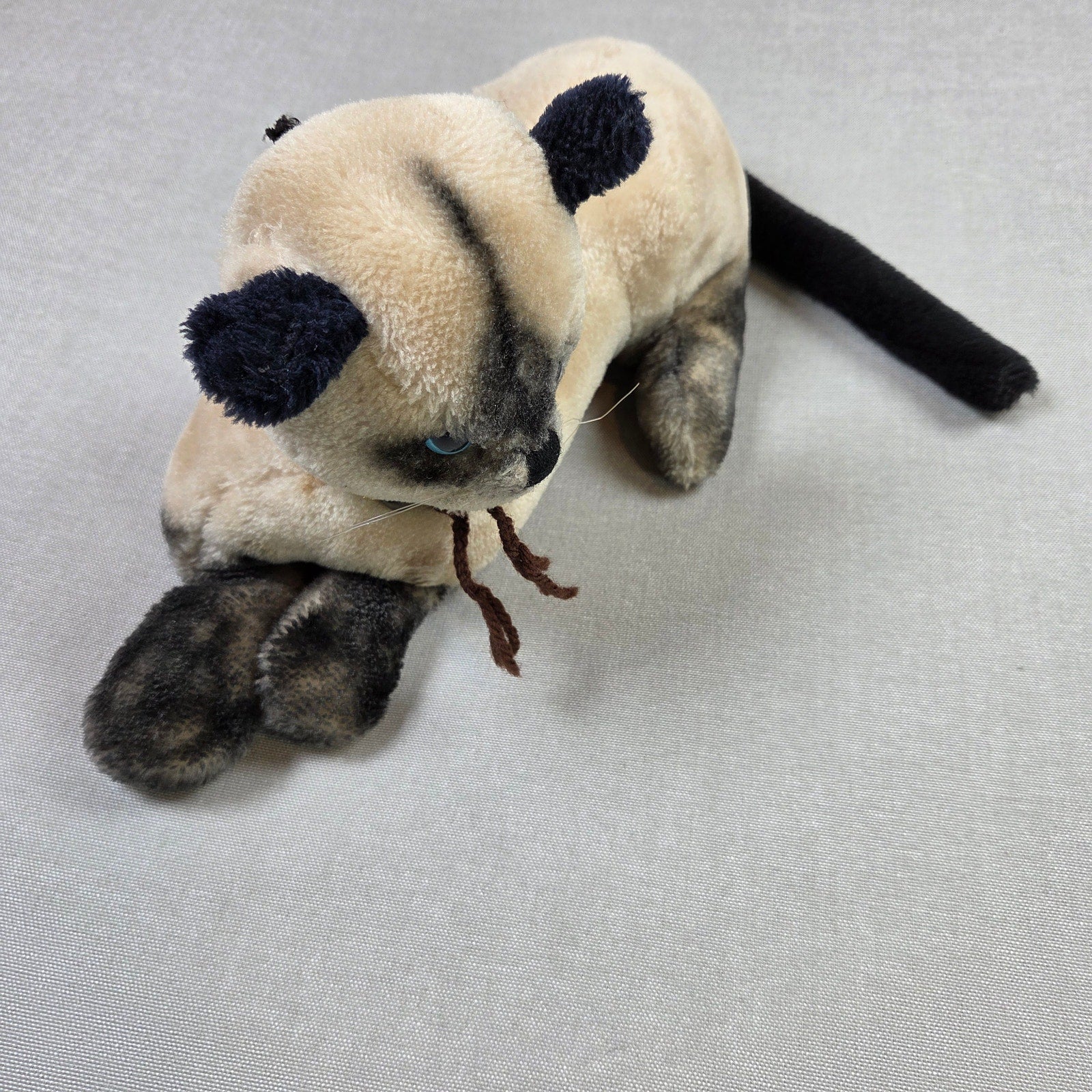 Vintage Dakin Siamese Cat Plush Stuffed Animal Blue Eyes Korea 21” VTG