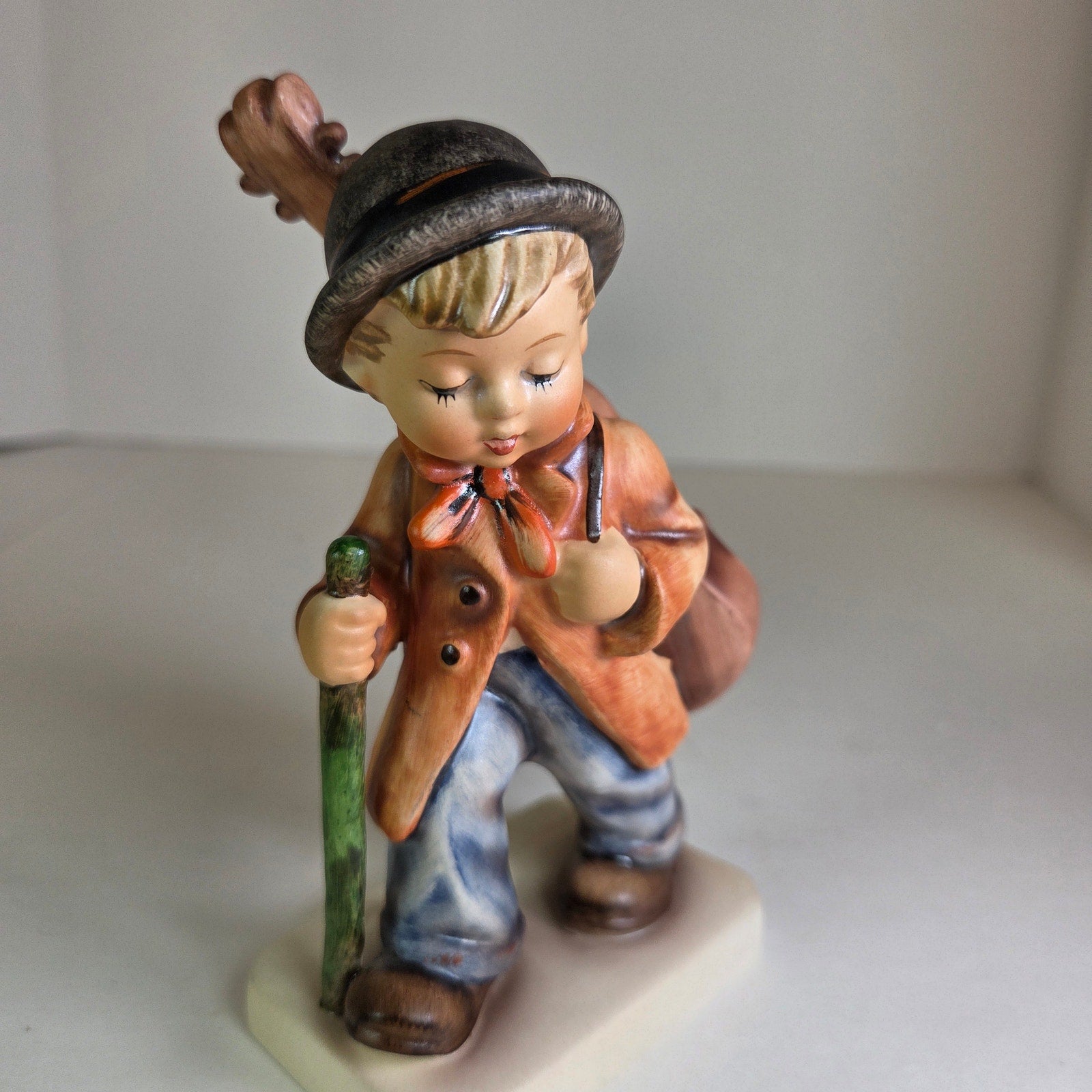 Vintage Goebel M.I. Hummel Little Cellist #89/1 TMK5 W. Germany 5.5" Figurine