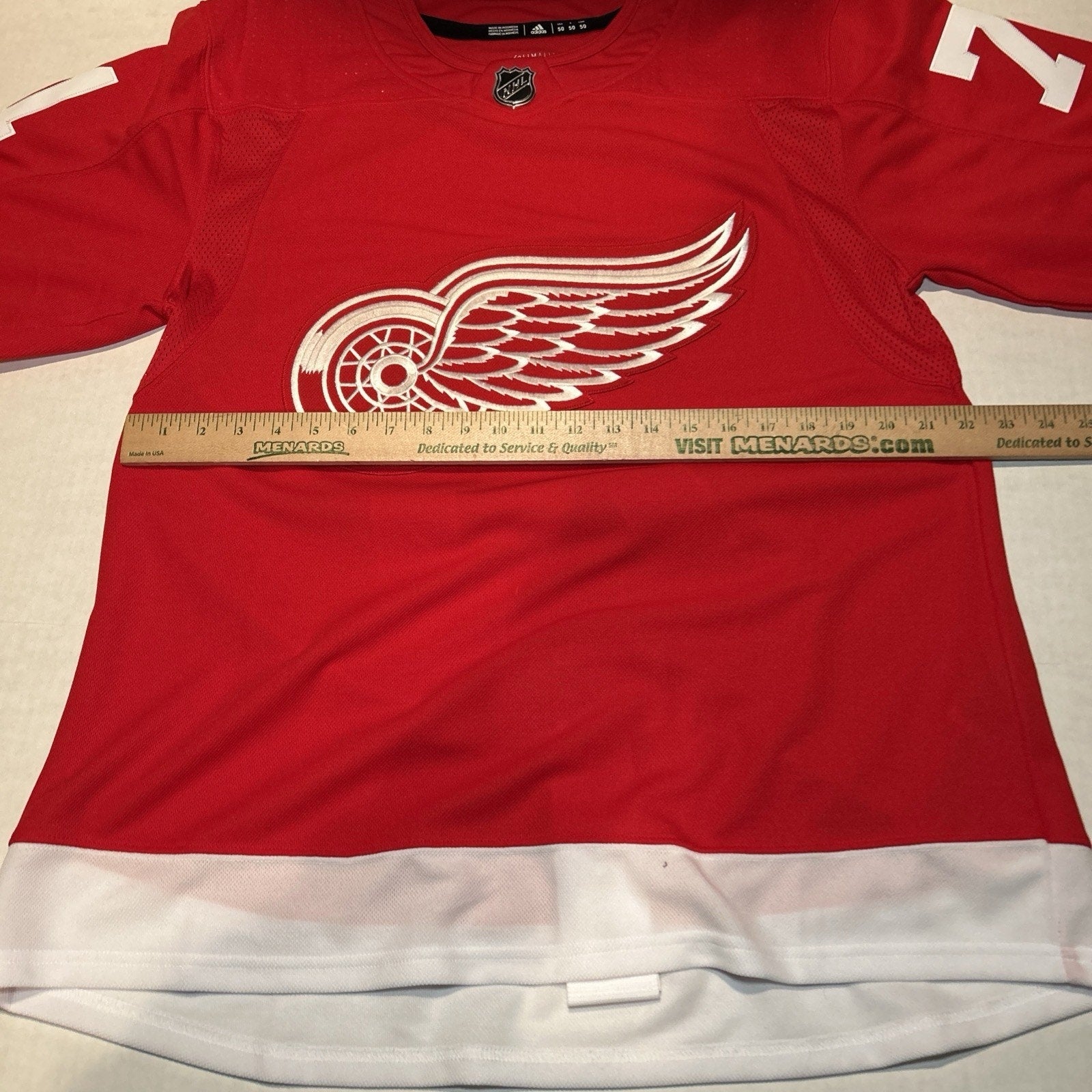 Dylan Larkin #71 Detroit Red Wings Adidas Climalite NHL Jersey Size 50