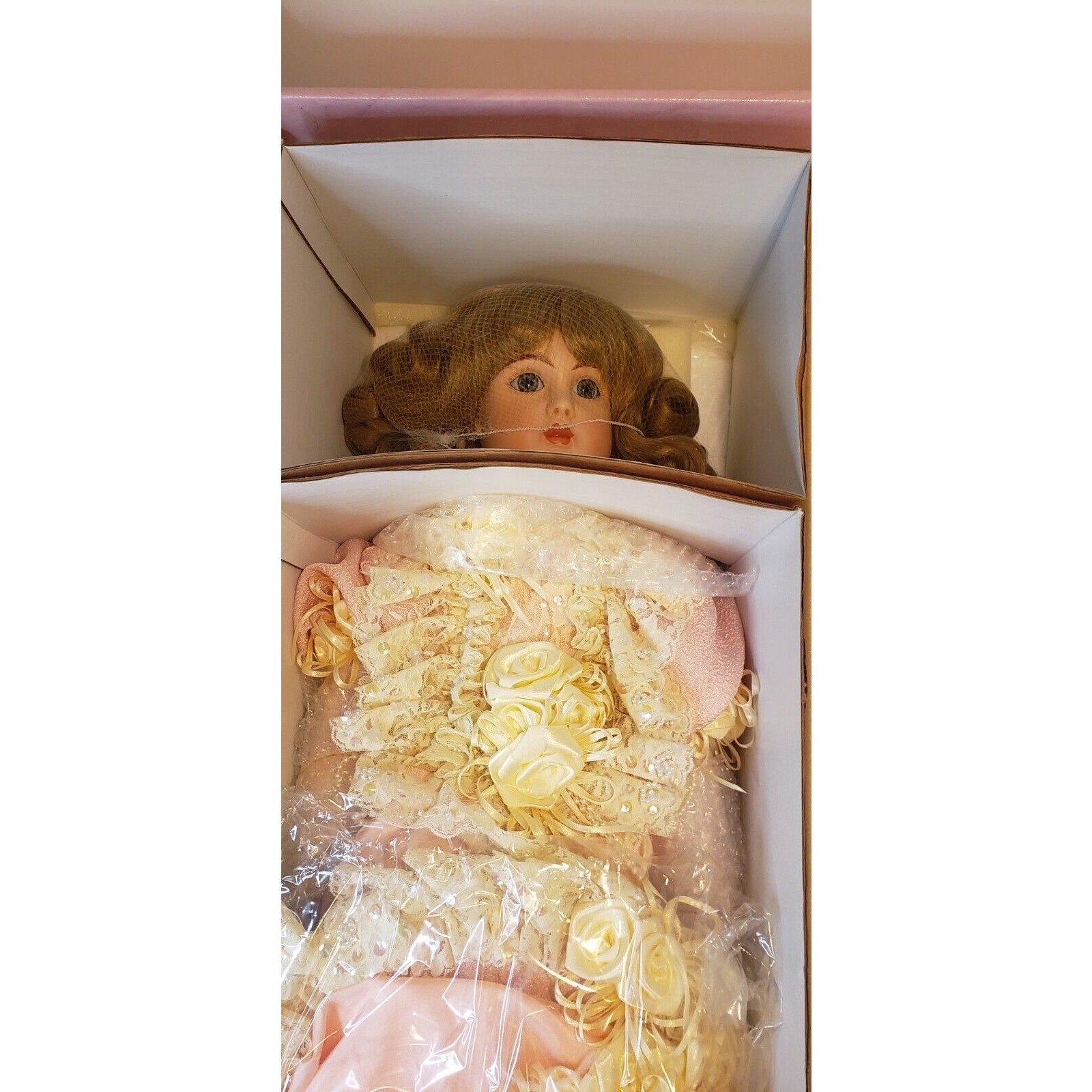 Rustie Monique 29" Porcelain Doll LE 52/1500 Welden Museum COA Hat Boxed Vtg