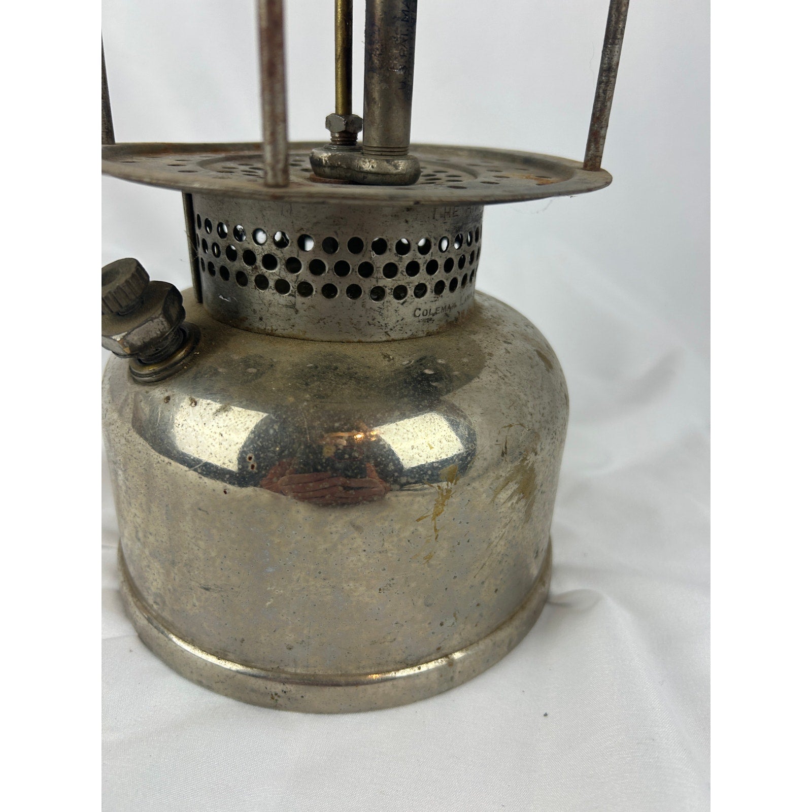 Vintage Coleman The Air-O-Lantern QL Gas Lantern Nickel Fount No Globe Untested