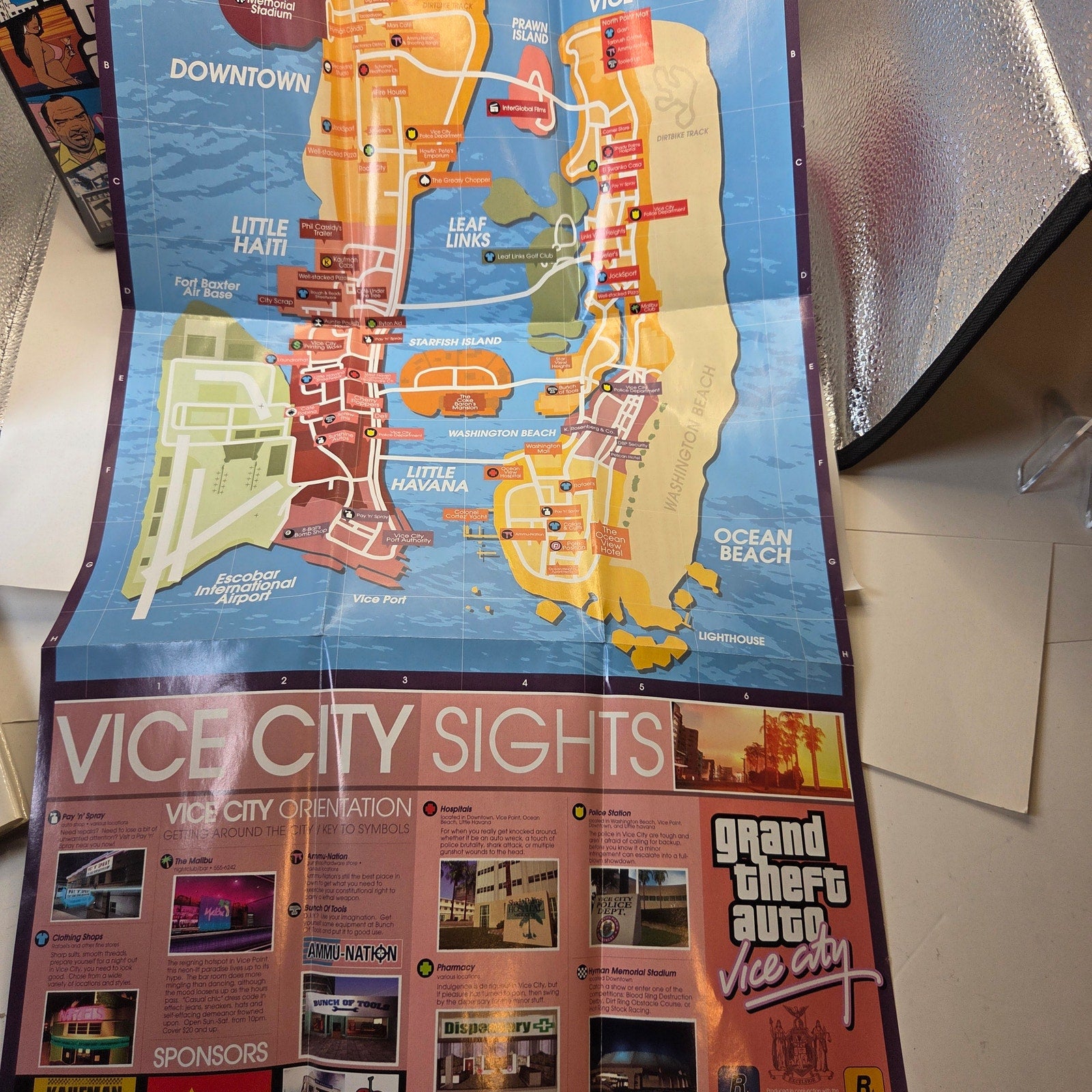 Sony PS2 Grand Theft Auto Vice City Complete Map Manual Black Label Game