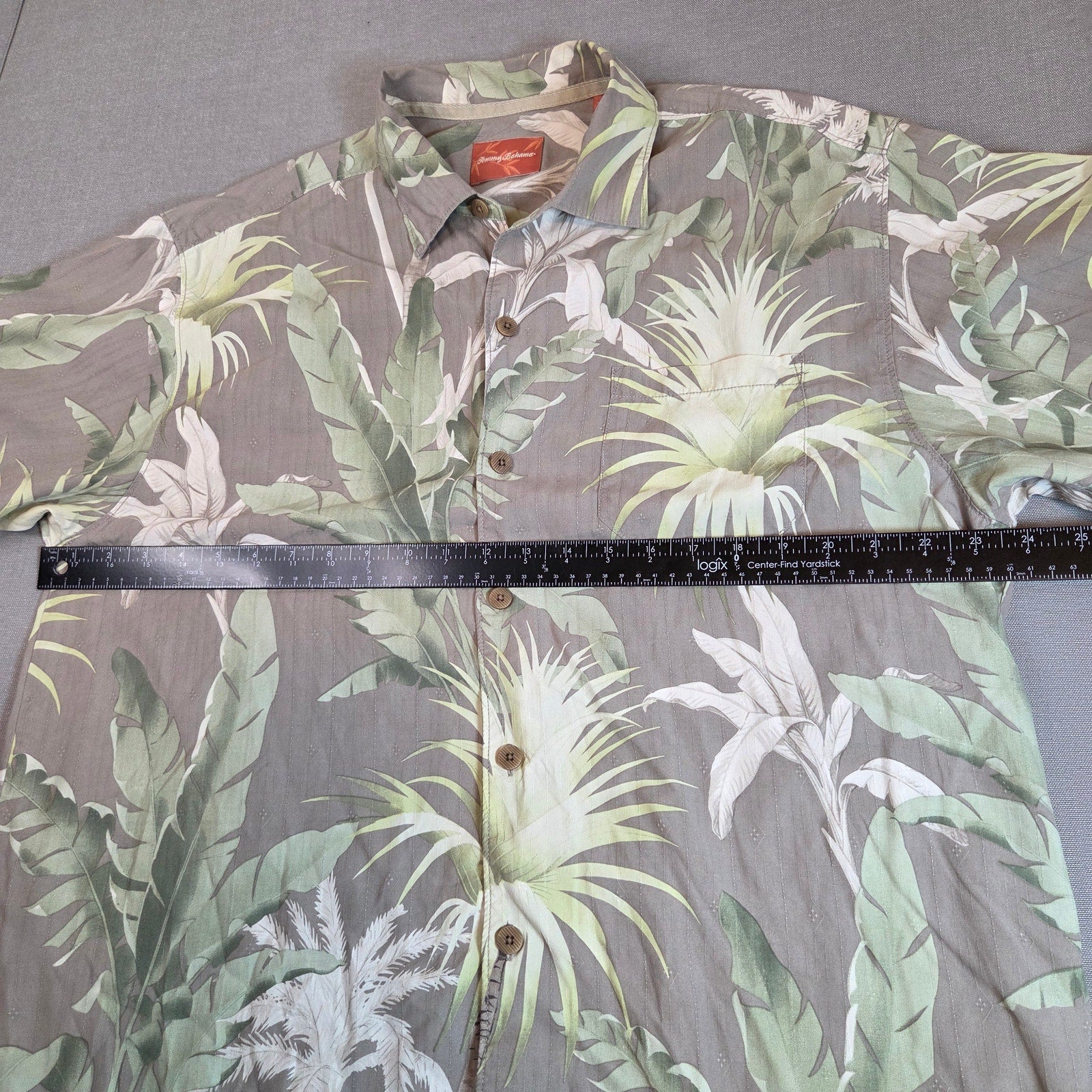 Vintage Tommy Bahama Relax Silk Camp Shirt Men’s L Palm Leaf Hawaiian Top