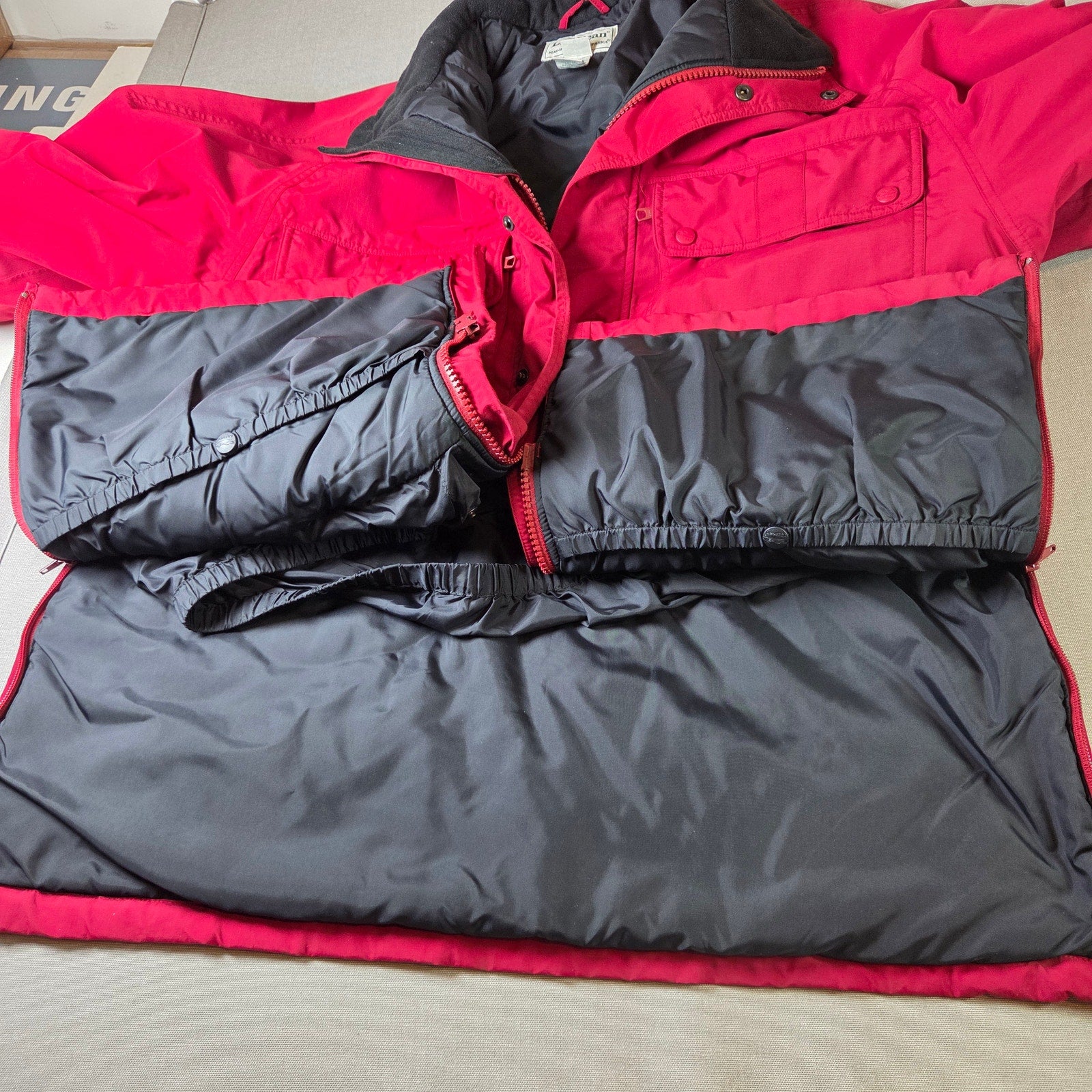 L.L. Bean Gore-Tex Thinsulate Ultra Parka Mens L Red Winter Jacket