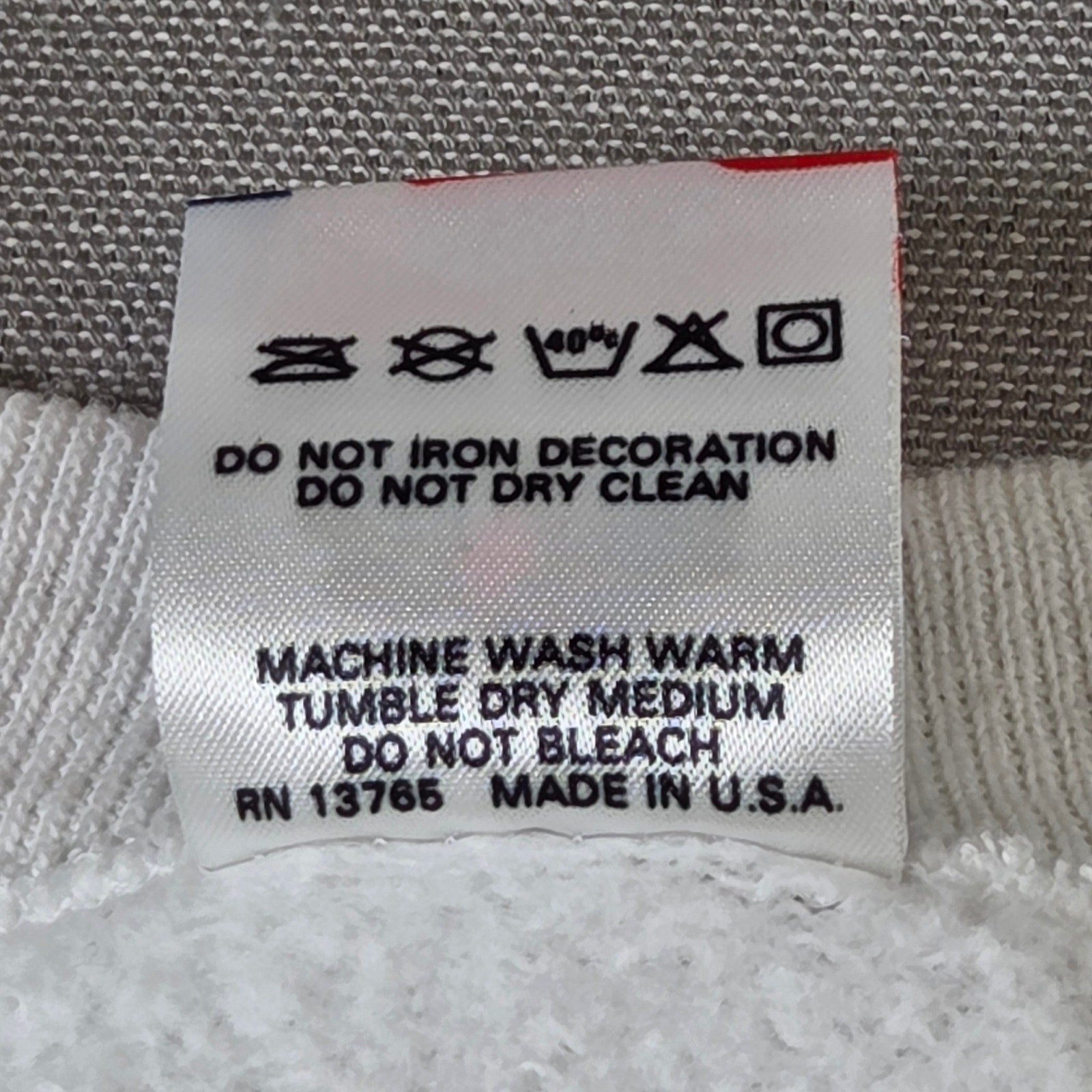 Fruit of the Loom Vintage 1987 Minnesota Team Sweatshirt USA Mens L White