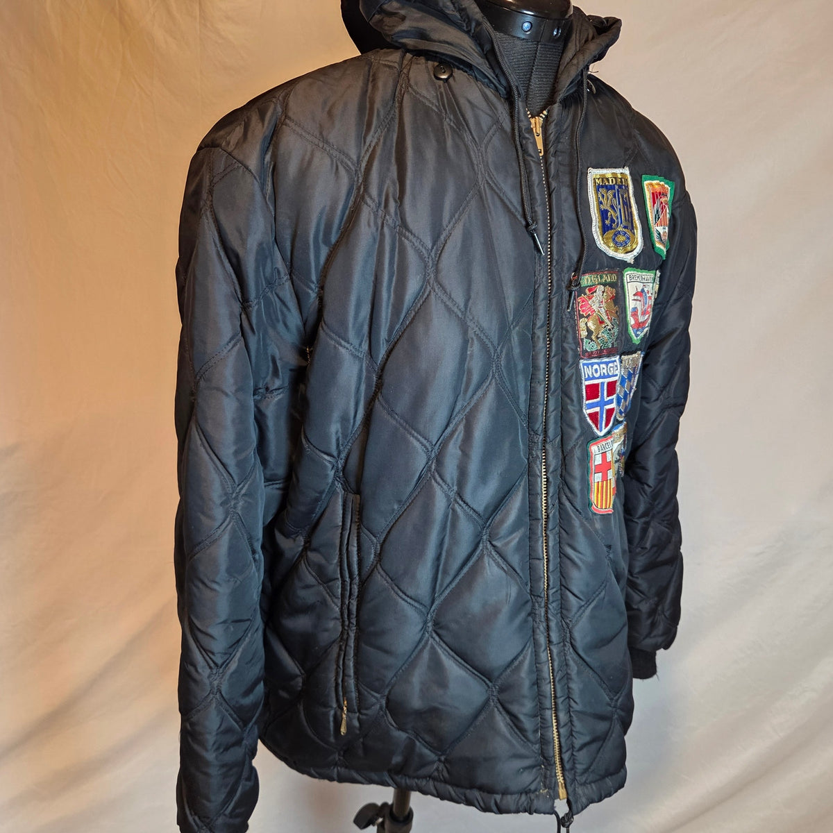 Vintage 60s Brent Montgomery Ward Quilted Jacket European Travel Patches Talon